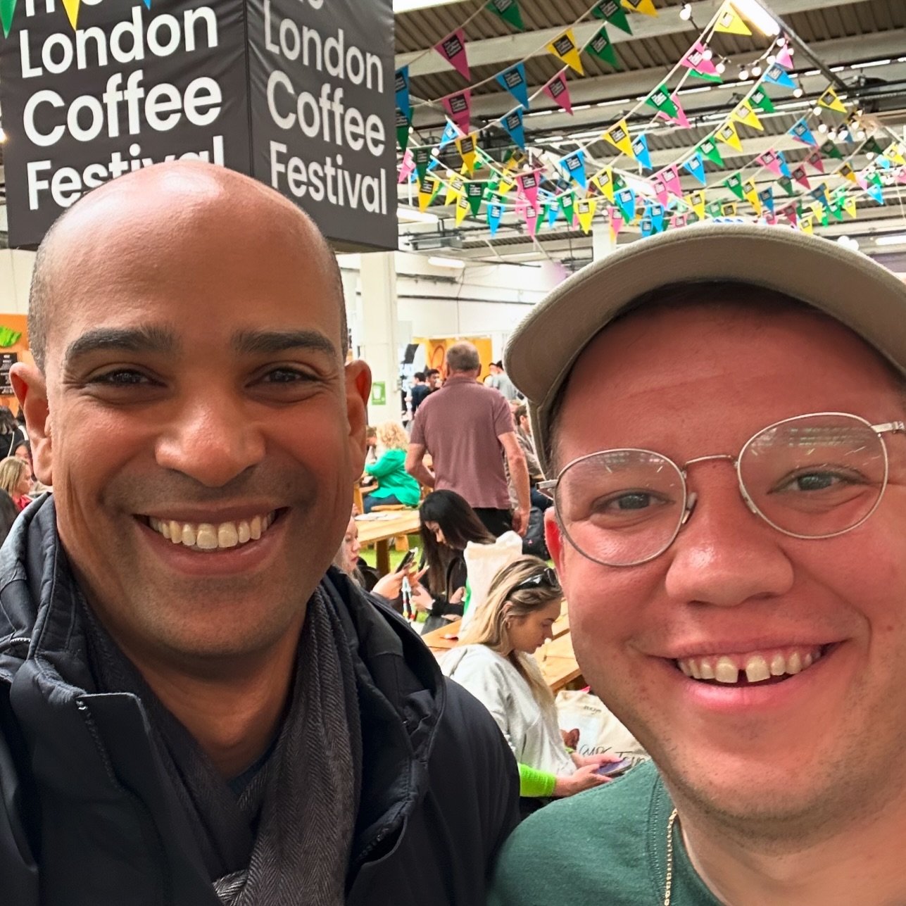 COFFEE NERDS

So great to meet my friend, fellow conductor and massive coffee geek @ryanbancroftconductor at @londoncoffeefestival for more than one cup of coffee.

Still shaking from the caffeine intake...

#coffee #nerd #coffeelover #specialtycoffe
