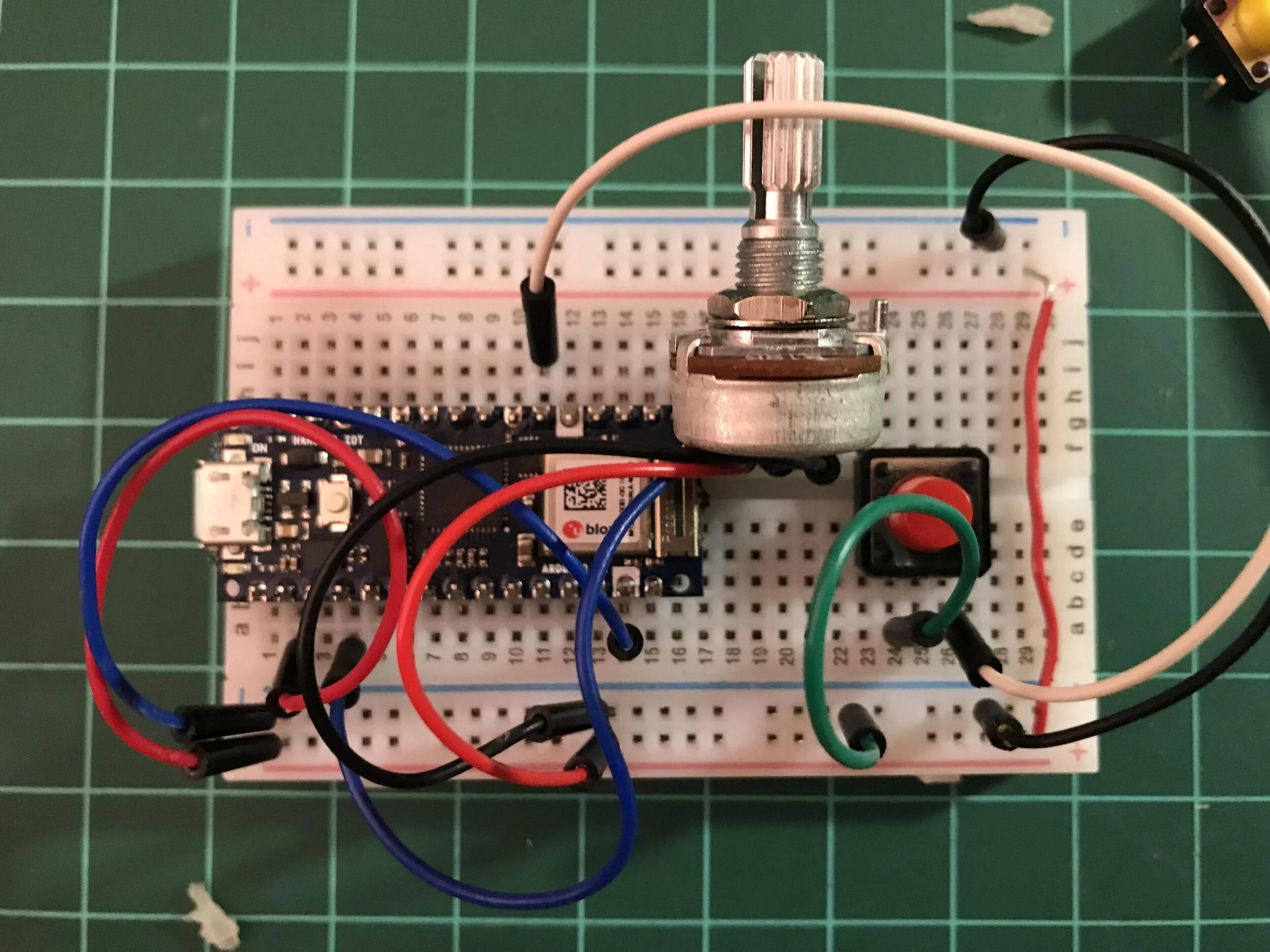 breadboard with arduino to be inserted