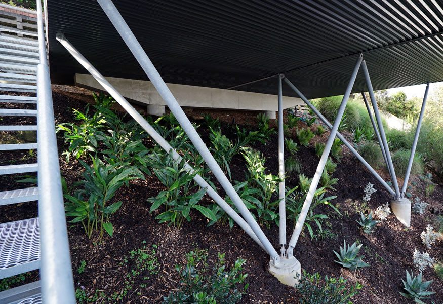Galvanised Piloti - Space Frame