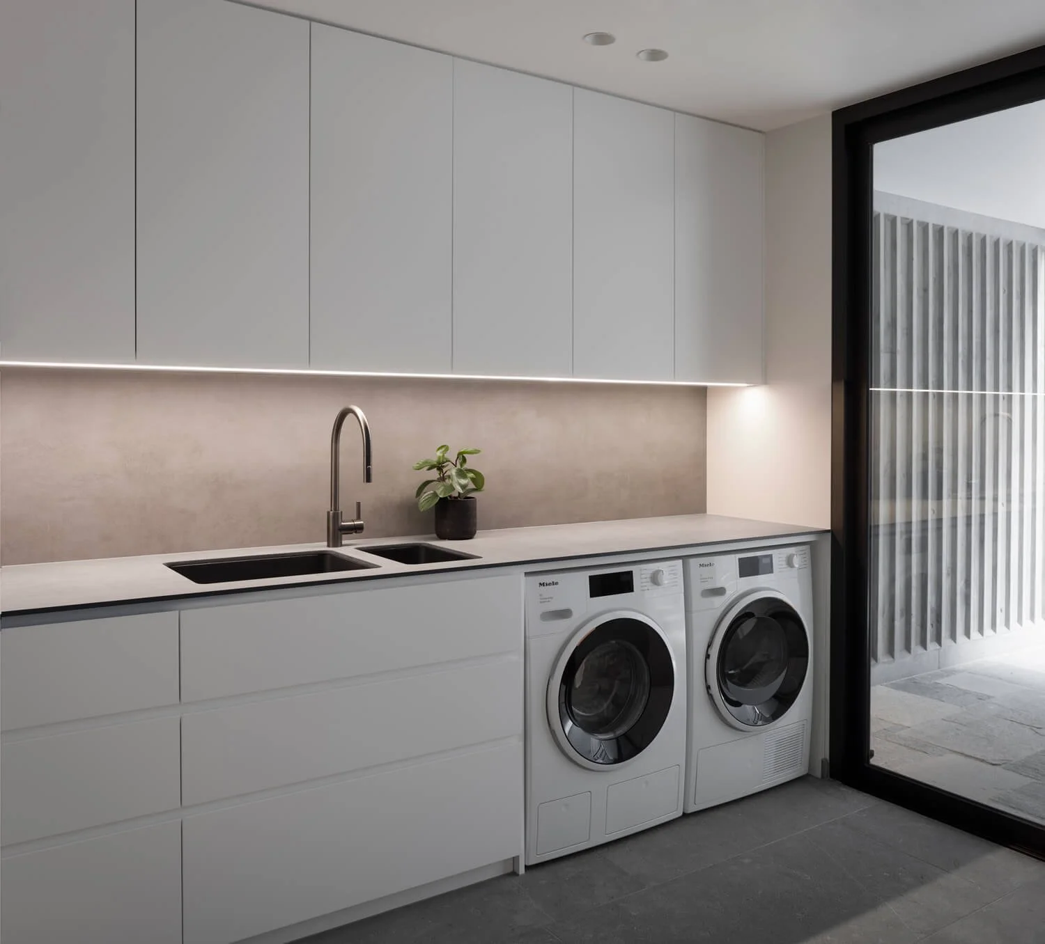 Killcare Heights Escarpment House Laundry.jpg