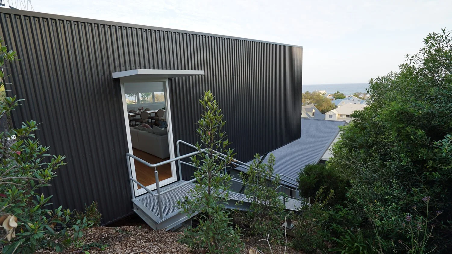 North-Avoca-Studio-Exterior-Entry.jpg