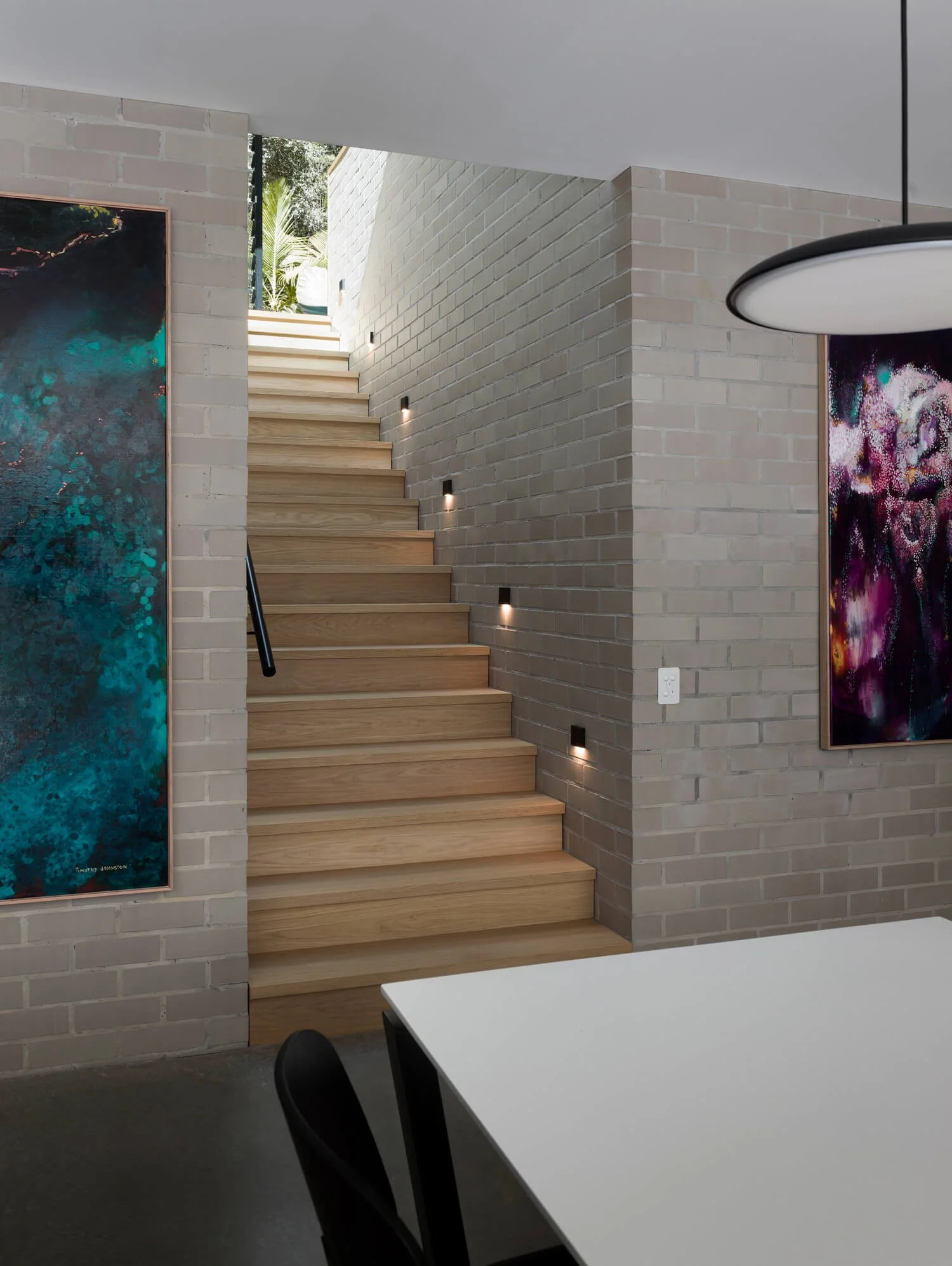 1030-House-Pearl-Beach-Dining-Stair.jpg