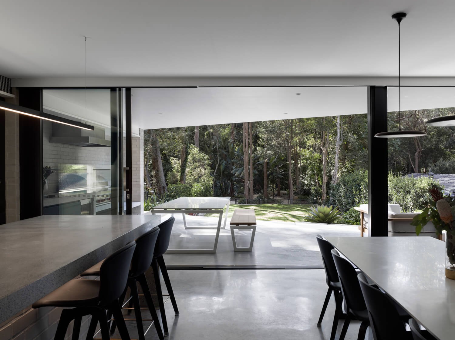 1030-House-Pearl-Beach-Indoor-Outdoor.jpg