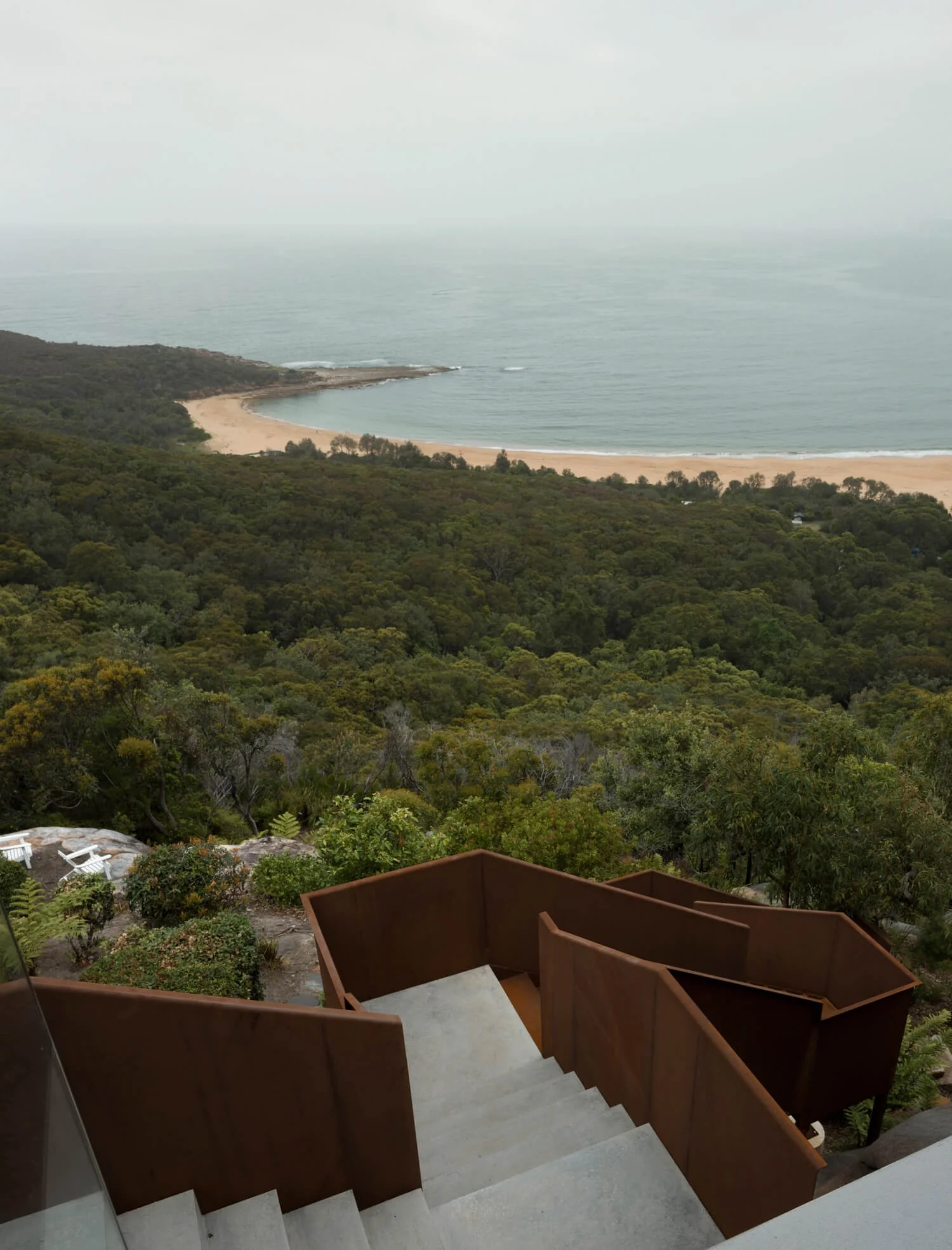 killcare-heights-concrete-corten-stair