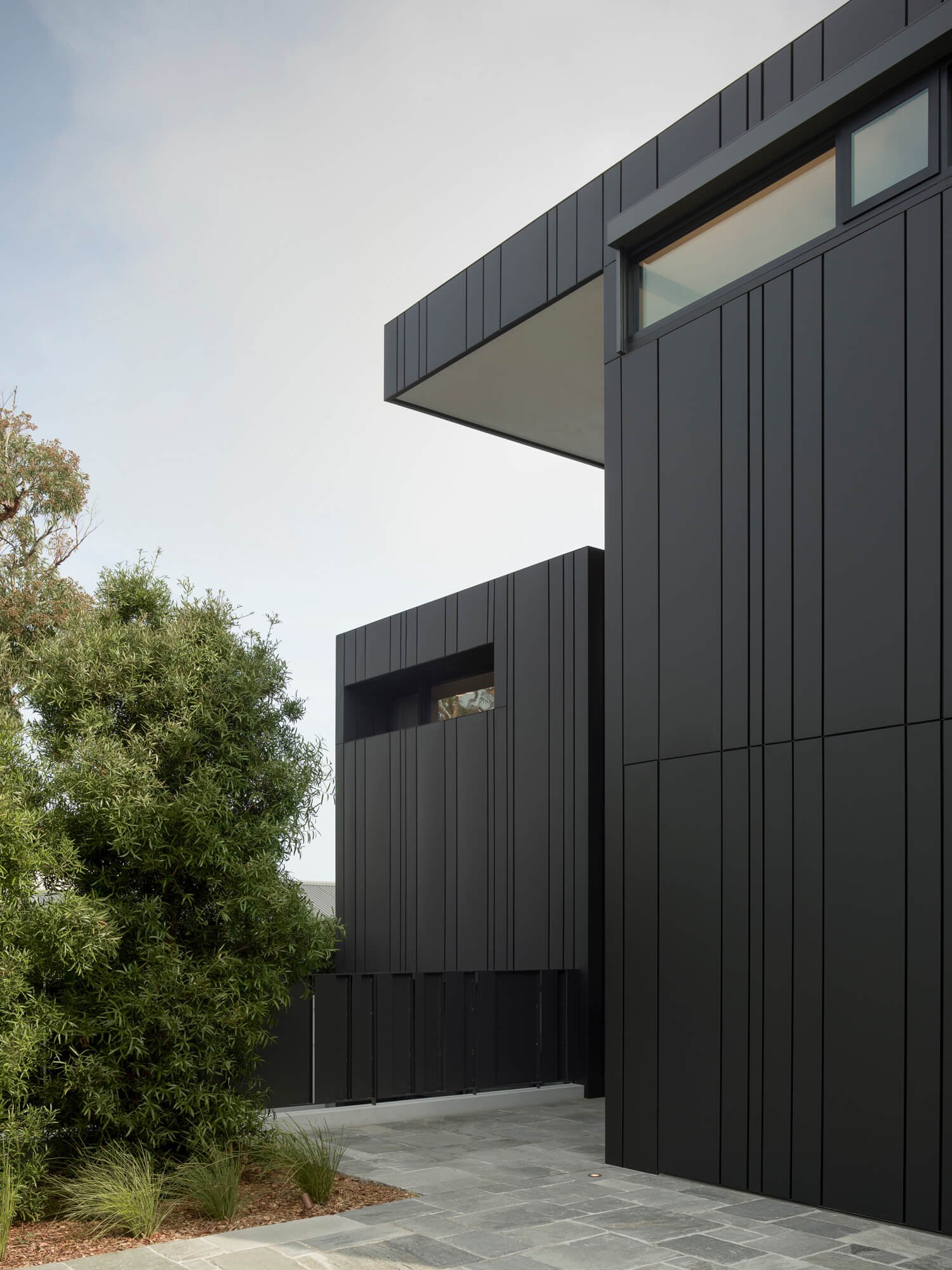 Killcare Heights Escarpment House Entry exterior monument cladding