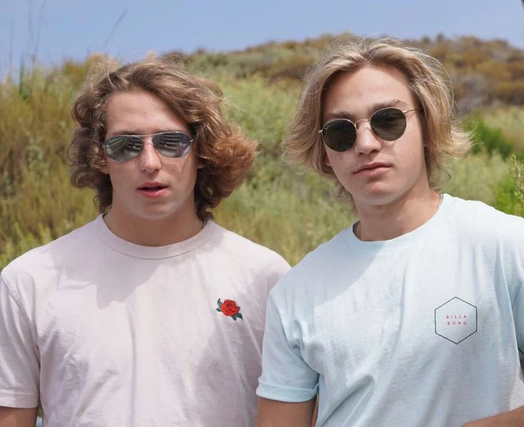 TONIGHT We're playing @theviperroom with a bunch of cool bands, CRUISE IT -- $10 ADV $15 Door :) :) Come Say HI, or don't say hi, then creep into our DM's and suggest we jam with your son who's &quot;into similar music&quot; that we'd &quot;really ge