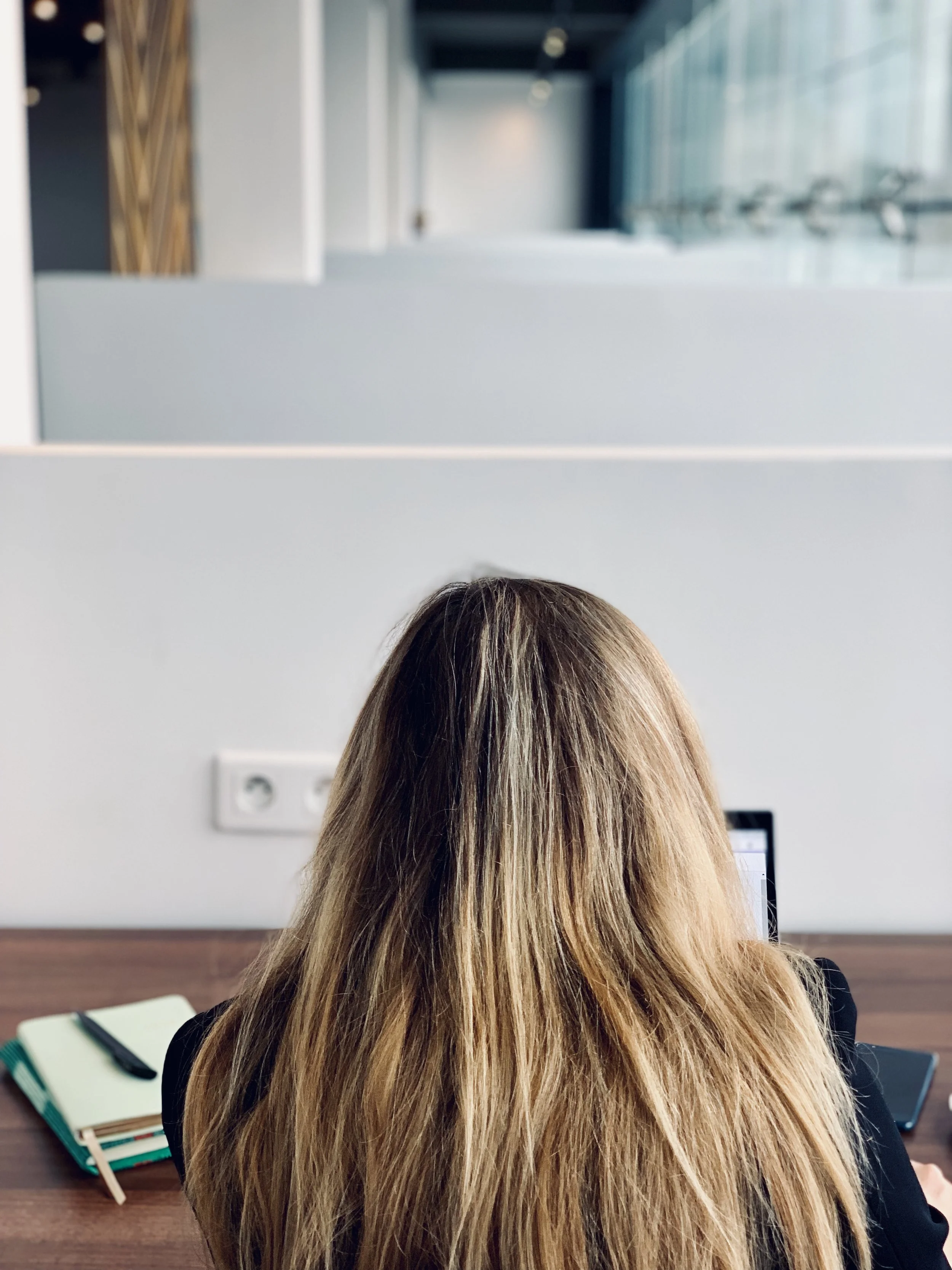 Coworking space vs. Traditional office space 