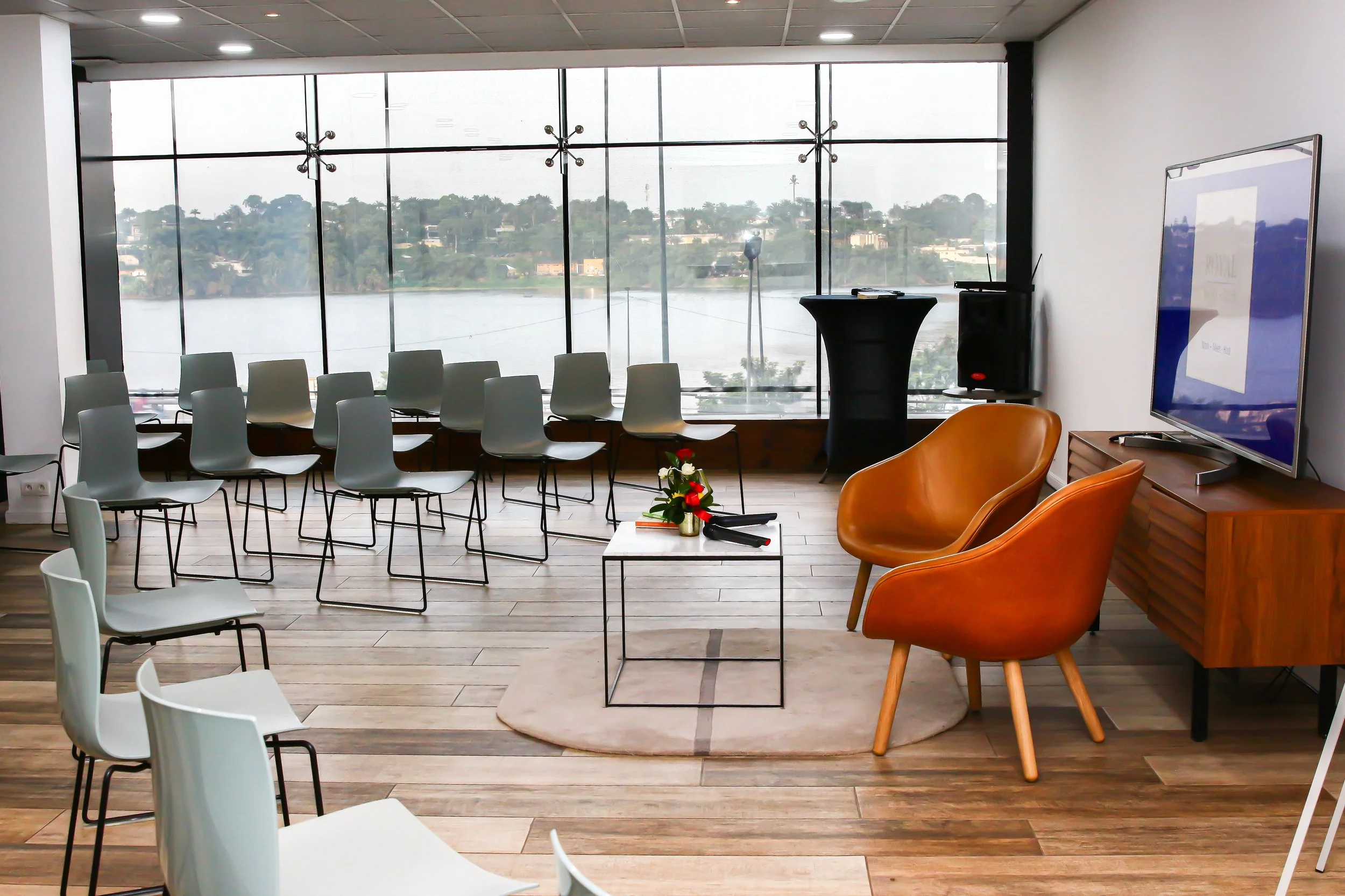 🎯 Comment organiser un événement professionnel réussi à Abidjan ?