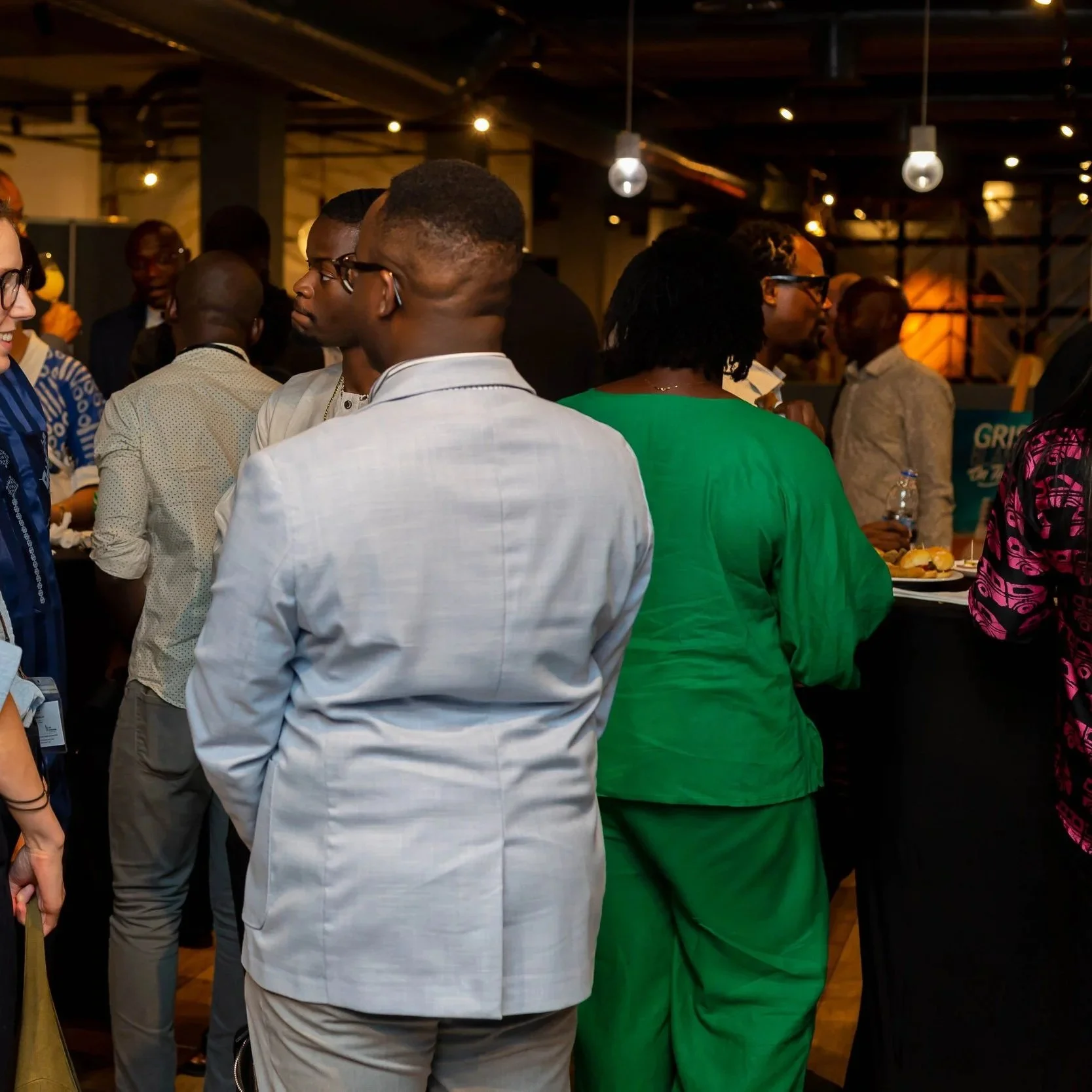 Networking à Abidjan : 10 erreurs à éviter pour développer efficacement son réseau professionnel 🤝