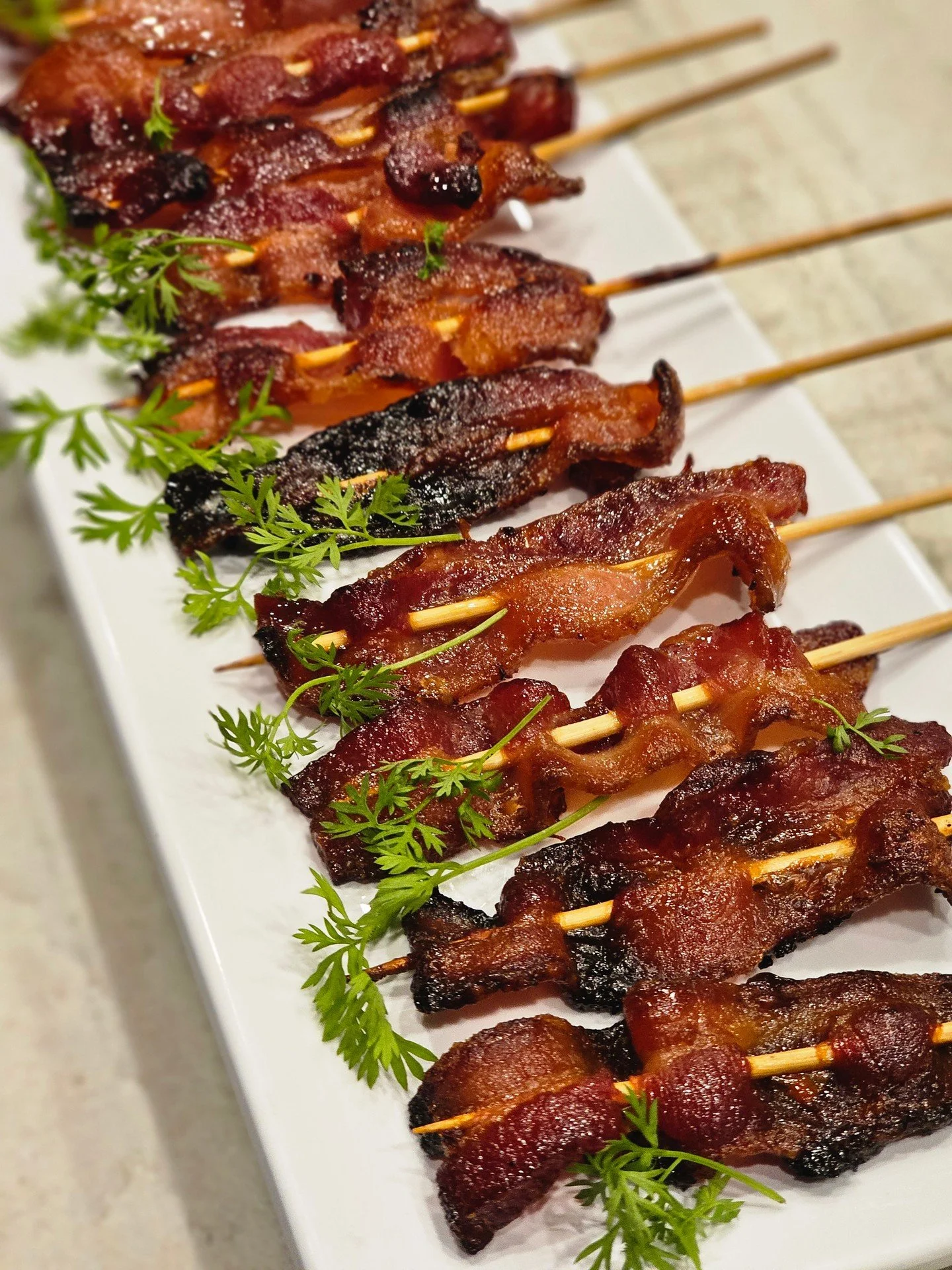 These candied bacon skewers are the VIPs of every cocktail hour.
They&rsquo;re crispy, sticky, and gone before the second tray leaves the kitchen.

Perfect for holiday parties where the goal is: WOW without the wait.

🎄 Want these on your holiday me