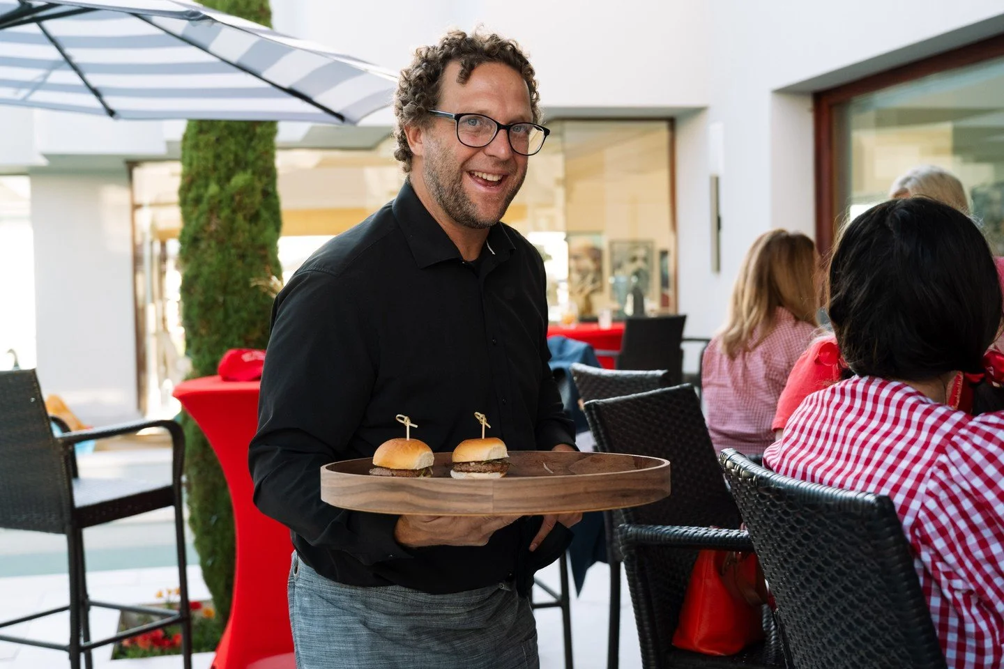 When the trays come out and the smiles light up, you know it&rsquo;s a Busy Bee event. Our team isn&rsquo;t just here to serve&mdash;they&rsquo;re here to elevate the whole vibe. Professional, personable, and always on point.

From cocktail parties t