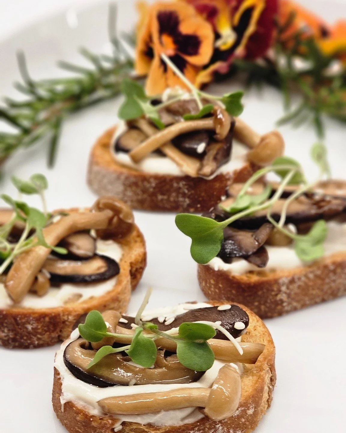 Wild Mushroom Crostini

Simple ingredients. Sophisticated flavor.

Toasted crostini layered with creamy spread, wild mushrooms, and fresh microgreens create an appetizer that's both rustic and elegant.

A favorite for cocktail parties and private eve