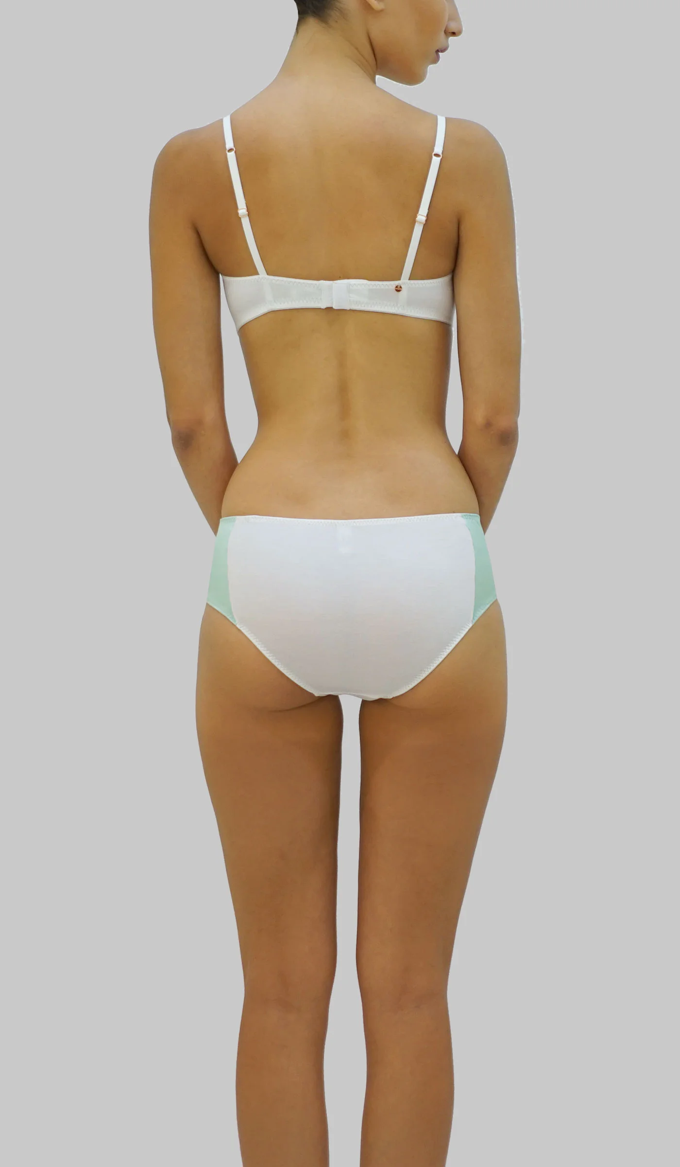 PHEBE-TRIANGLE-SHORTY-menthe-DOS.jpg