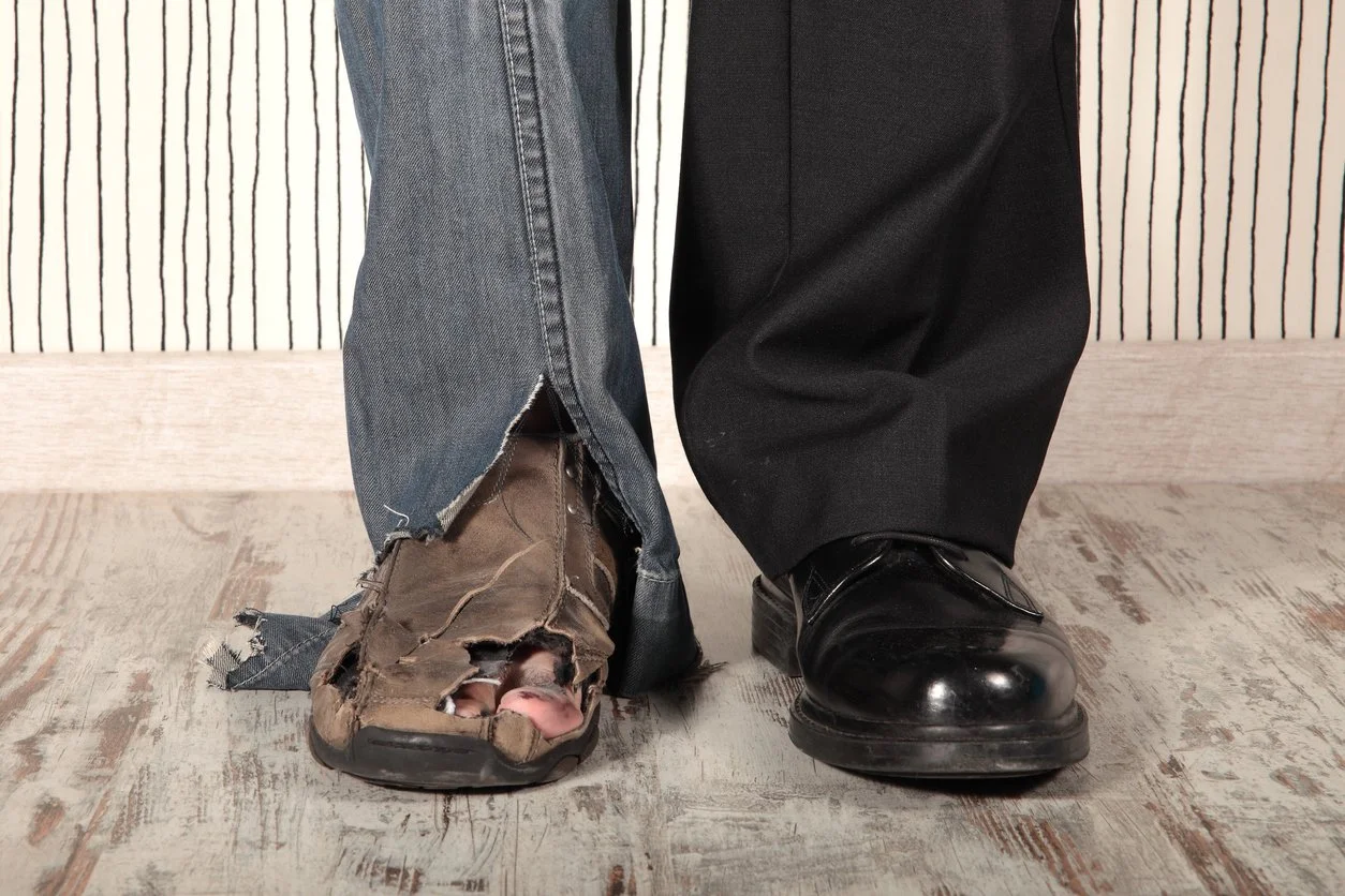 Rich and Poor: When Questions Answer Other Questions