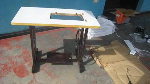 2019-04-sewing-machines-5.jpg
