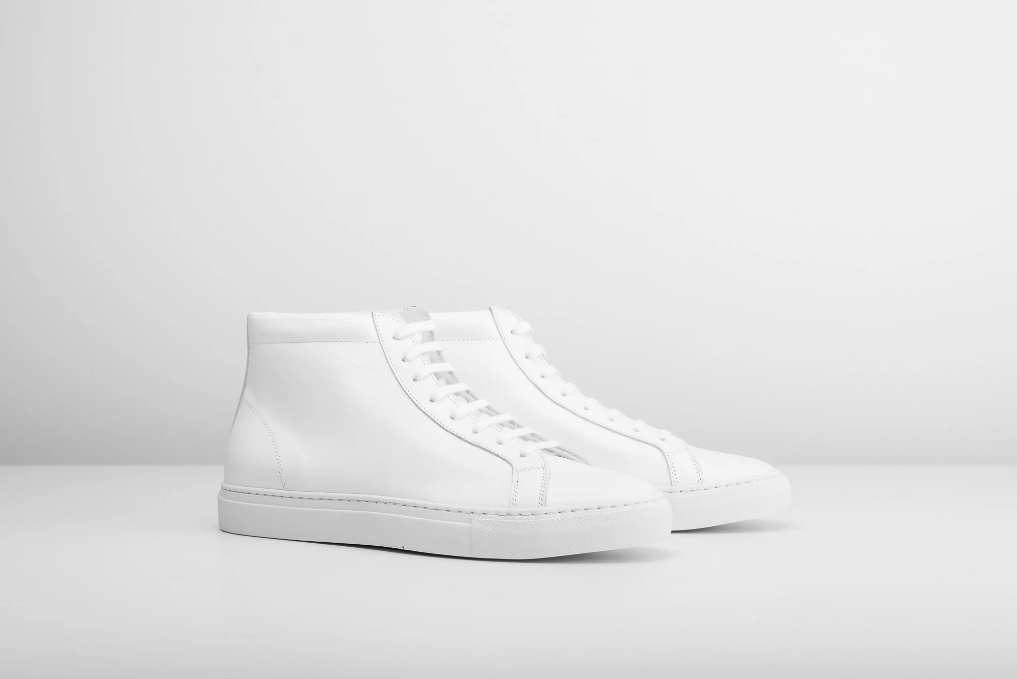 High Top Essential Sneakers White Artisan Lab1