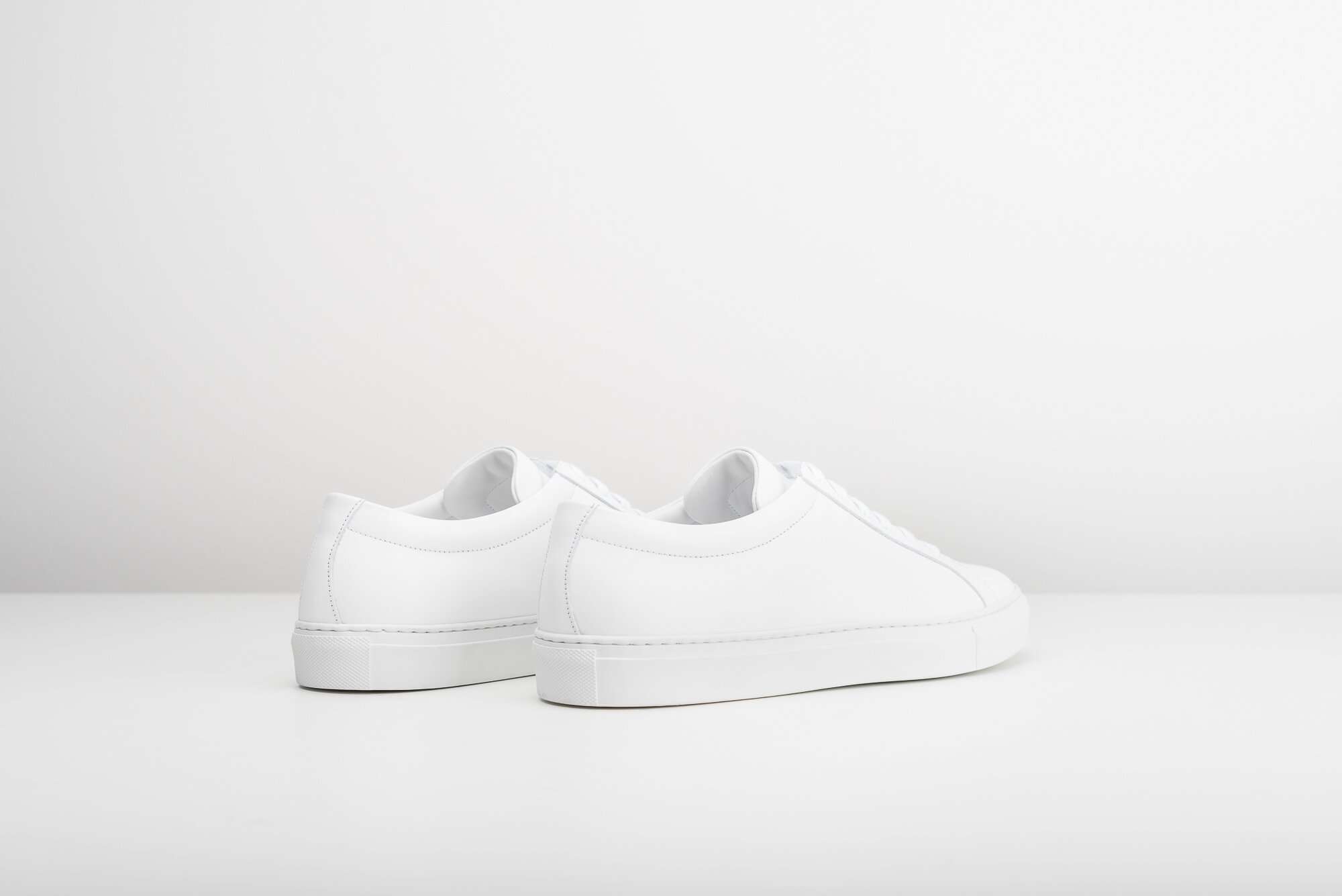 Essential Sneakers - White | Artisan Lab
