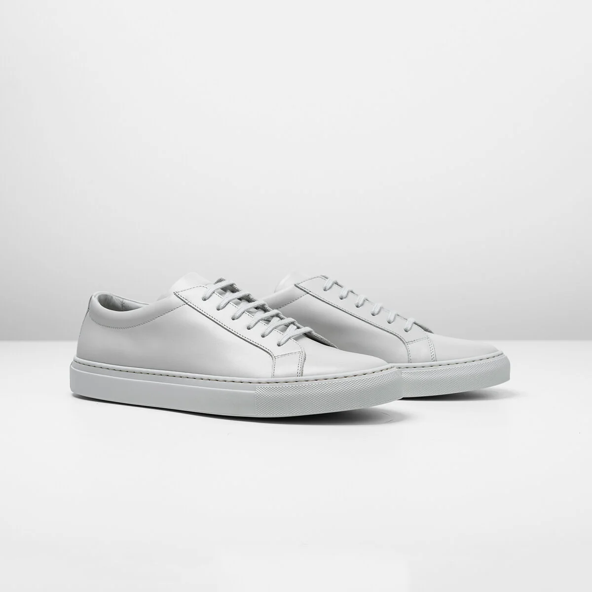 Essential Sneakers - Warm Grey