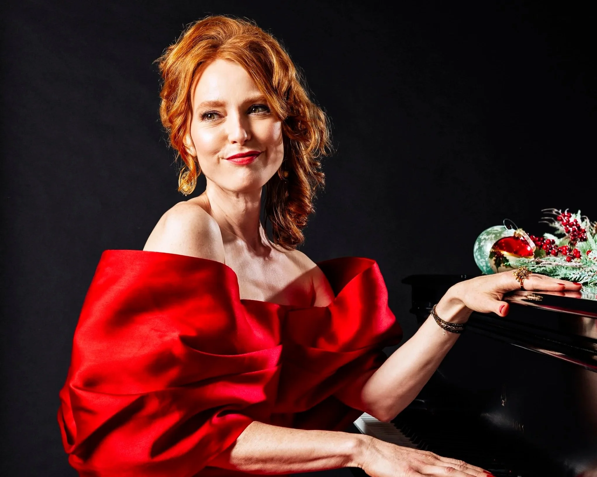 Spending Christmas with Alicia Witt