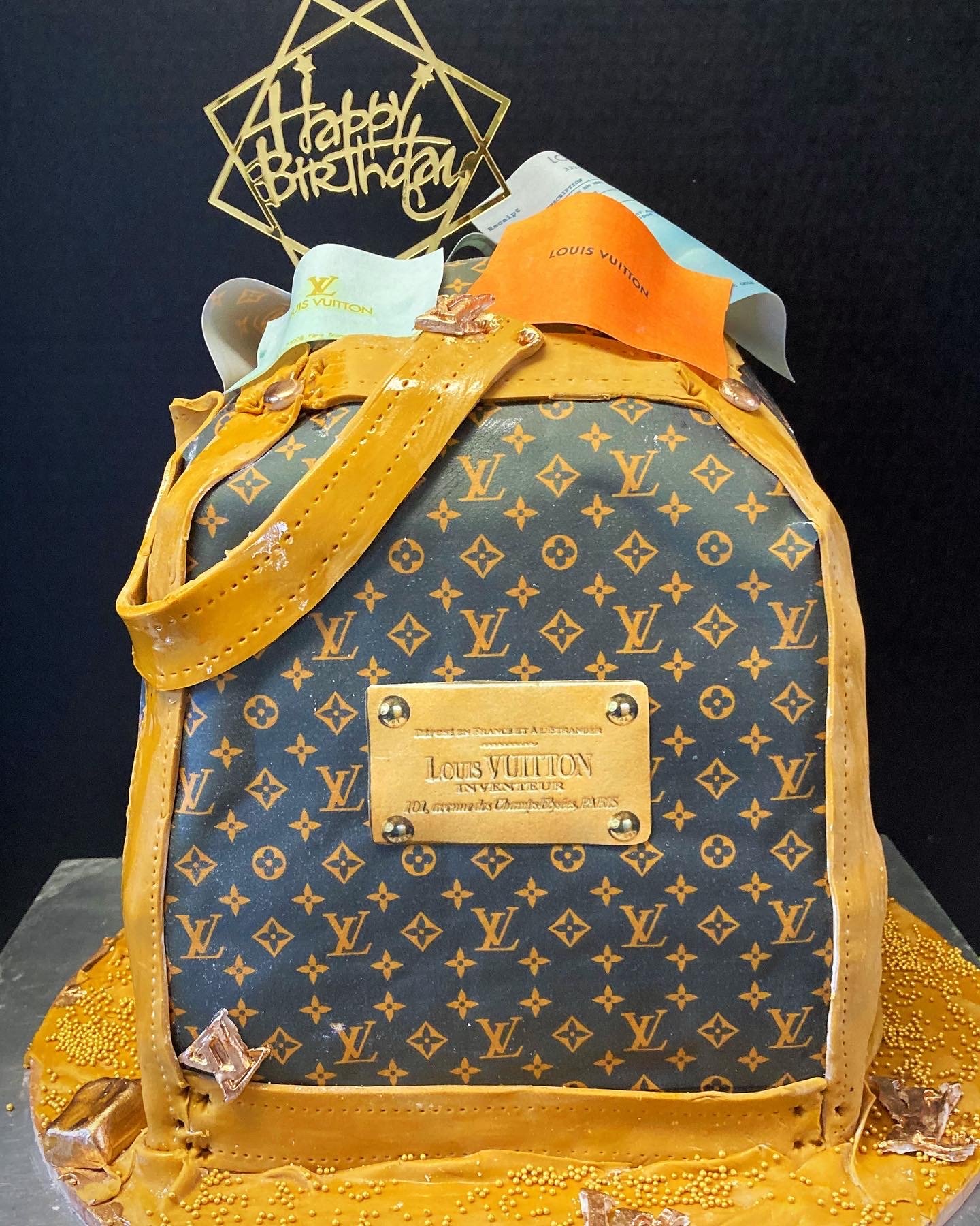 Louis Vuitton Purse And Chanel Purse Cake Picture.jpg