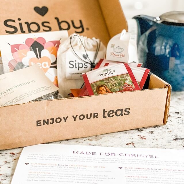 This cold &amp; wet Sunday is perfect for fuzzy blankets and hot tea.
.
Pretty excited about my December @sipsby  tea subscription box.
.
Monthly teas curated just for me.
.
Each box has 4 teas chosen just for me from over 150 brands around the world