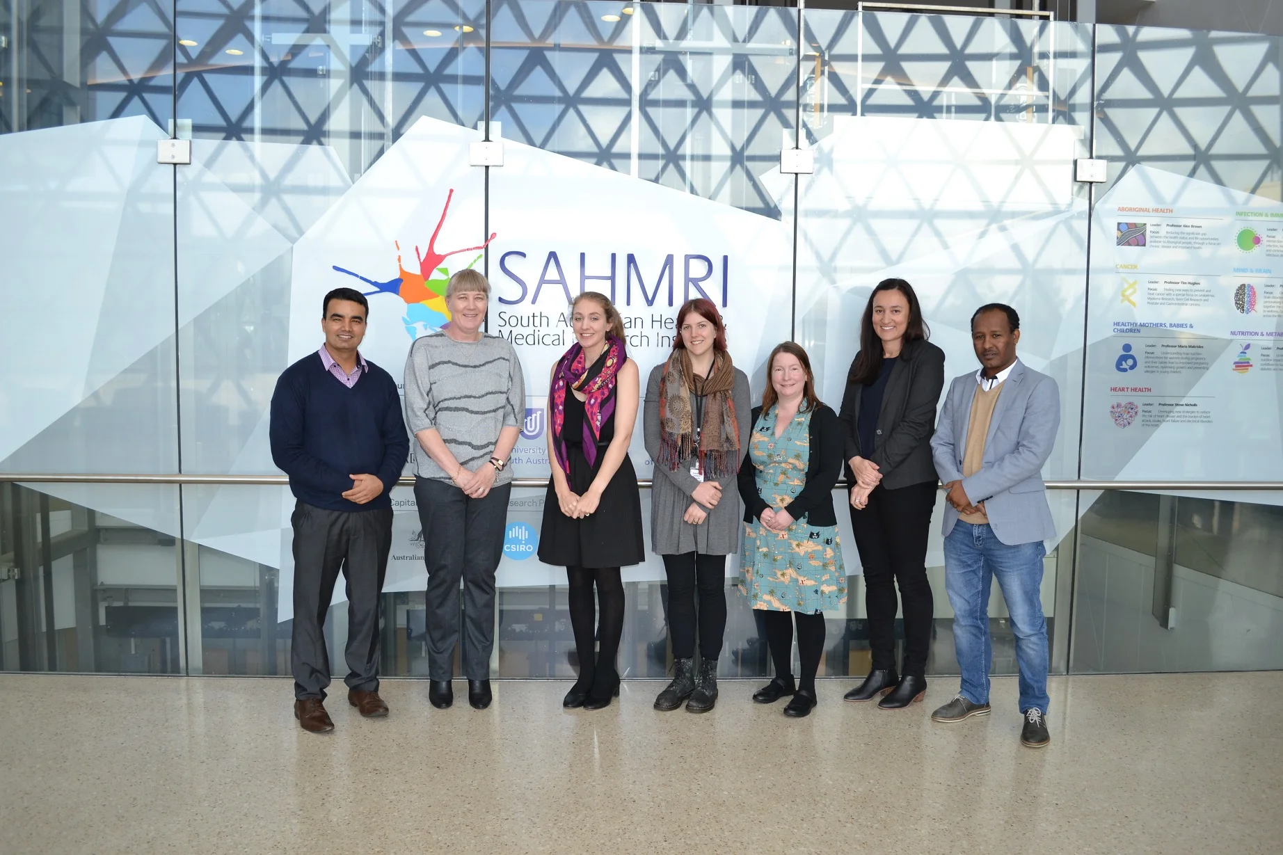 DSC_2236 Team ROSA SAHMRI foyer_small.jpg