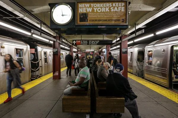 25SUBWAY-articleLarge.jpg