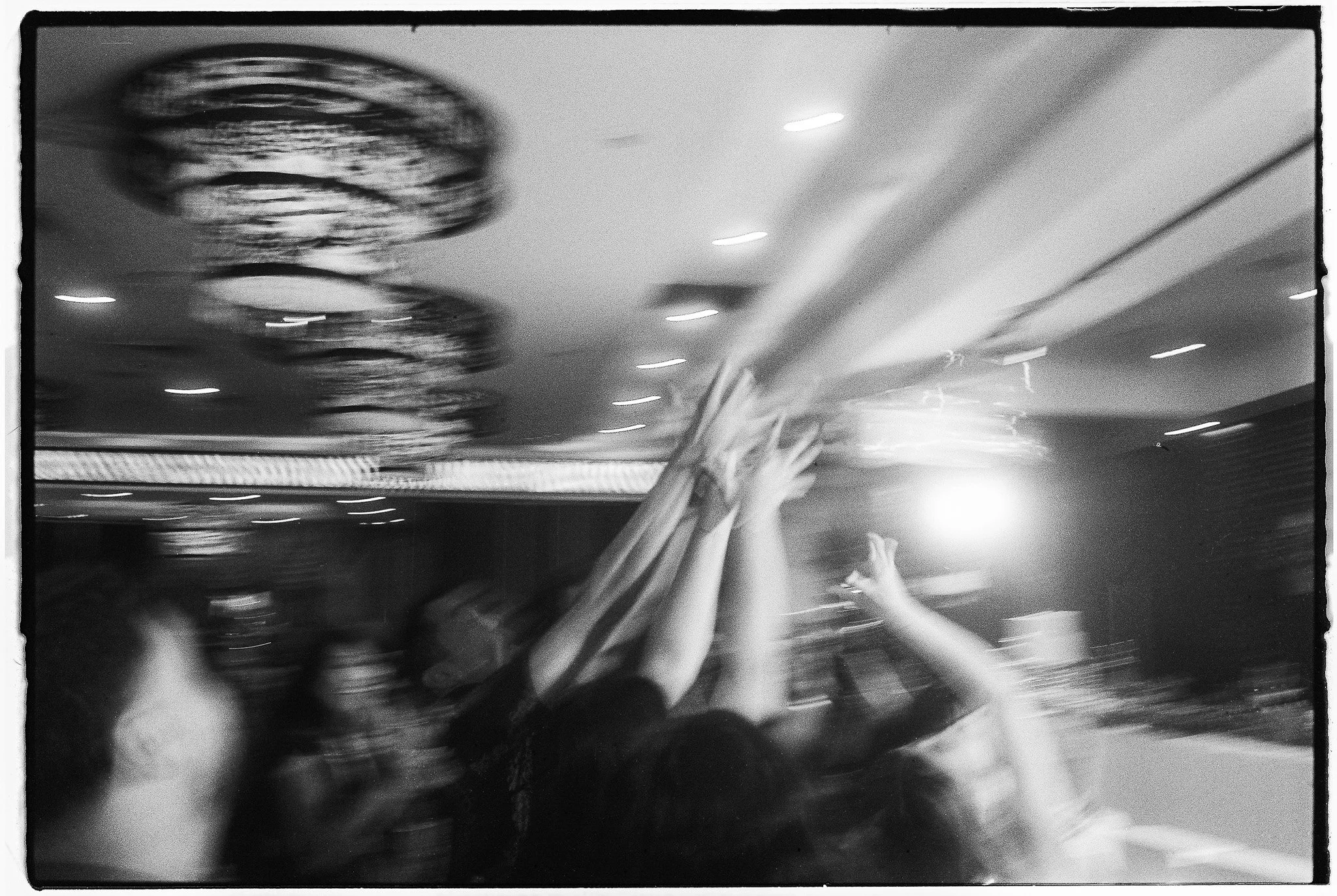 92691ZFhuy080108-R1-037-2.jpg