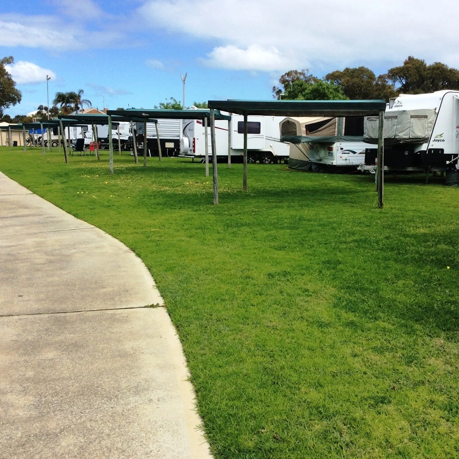 ✨Premium Estuary Sites ✨

these sites consist of our Estuary front sites with permanent shade cloth structures for glorious afternoons watching the world go by or Drive through sites making your arrival and departure so much easier! 

Be sure to let 