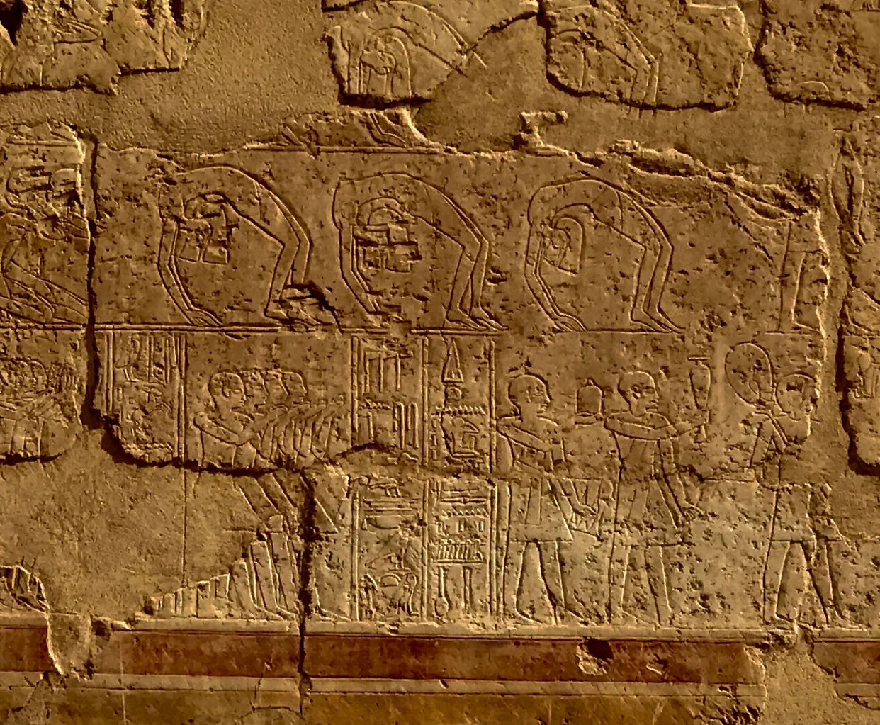 Kemetic yoga ‘wheel pose’ on the temples walls