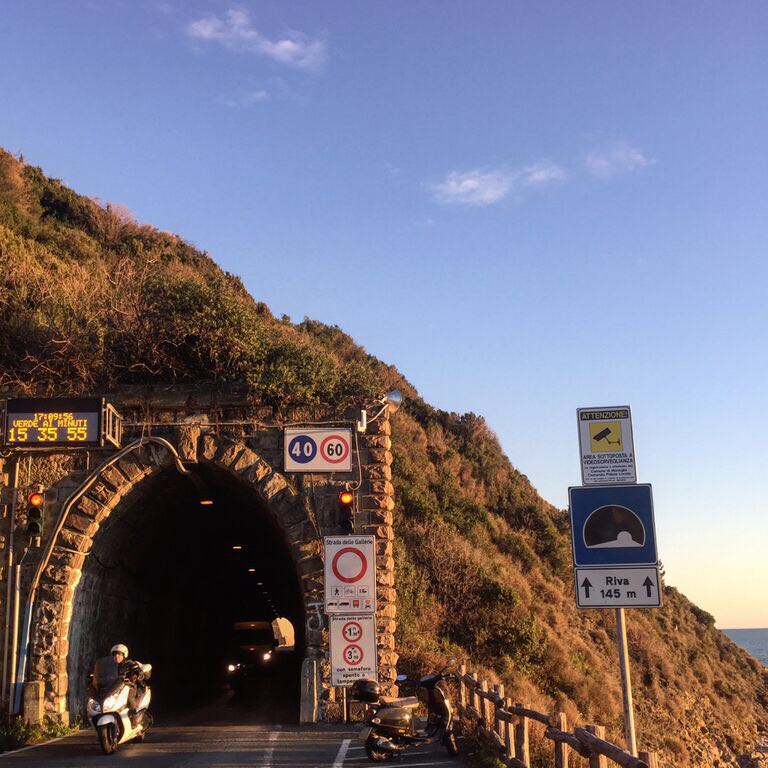 westward tunnel to Moneglia