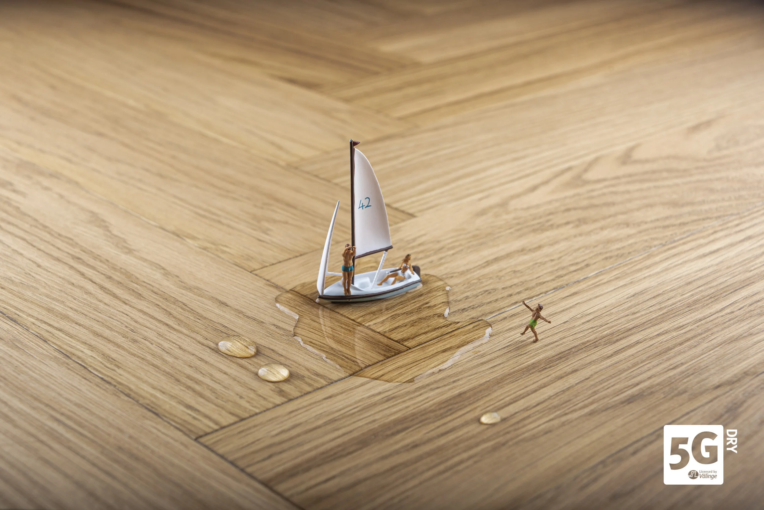 5GDry_Woodura_Sailboat_lowres_logo.jpg
