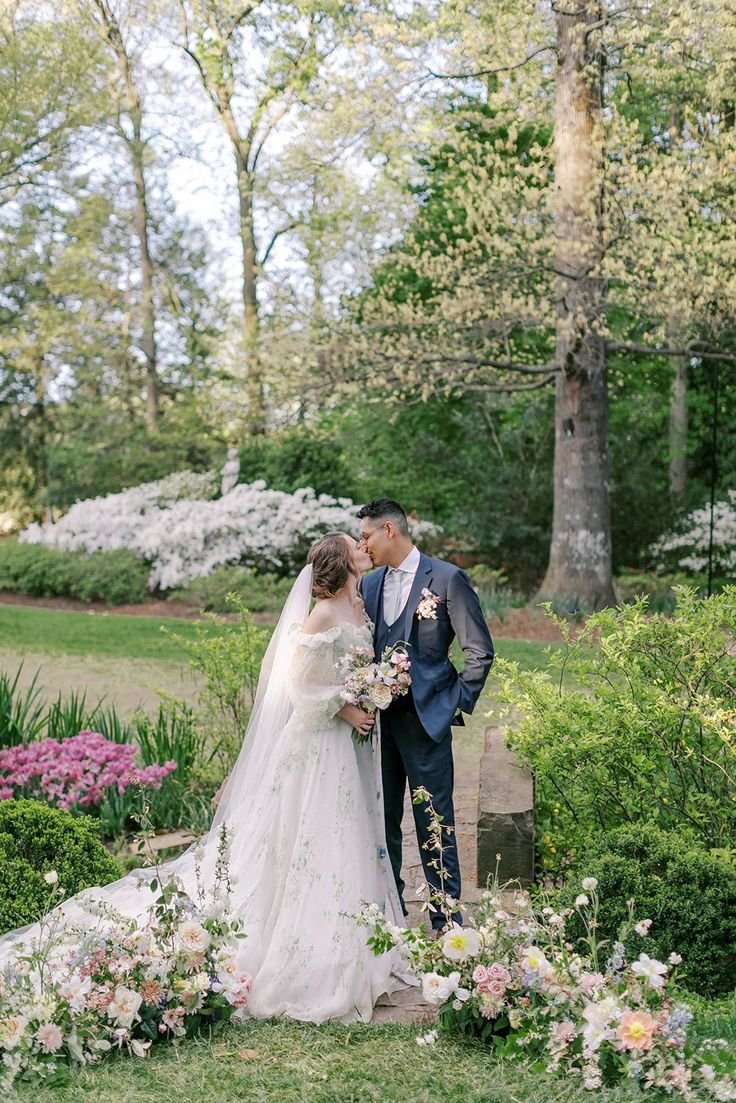 Garden Party Wedding - Photo by Mary Kate Steele  (Copy)