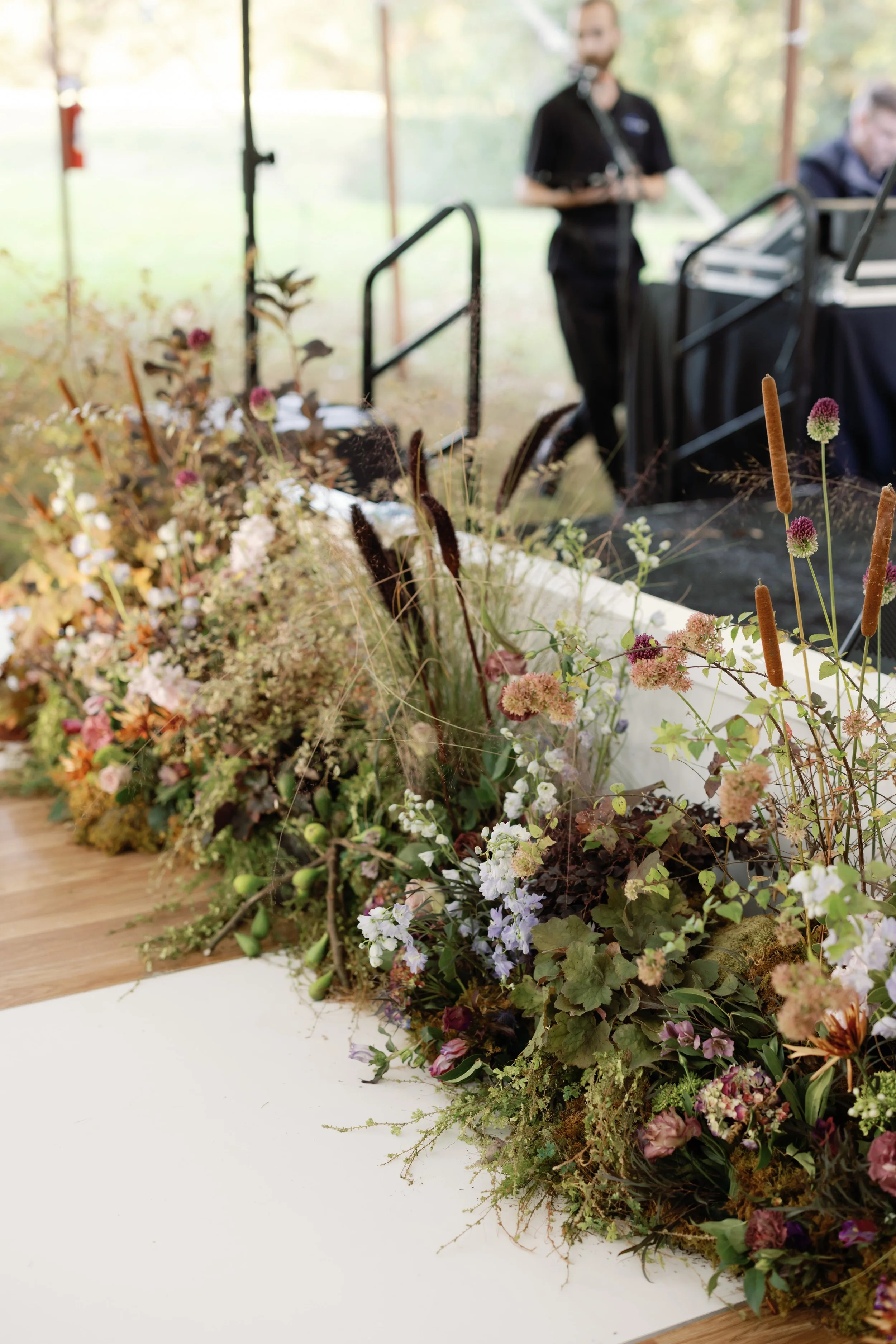 Hobbit Meadow Wedding Stage Flowers - Photo by JordyCo (Copy)