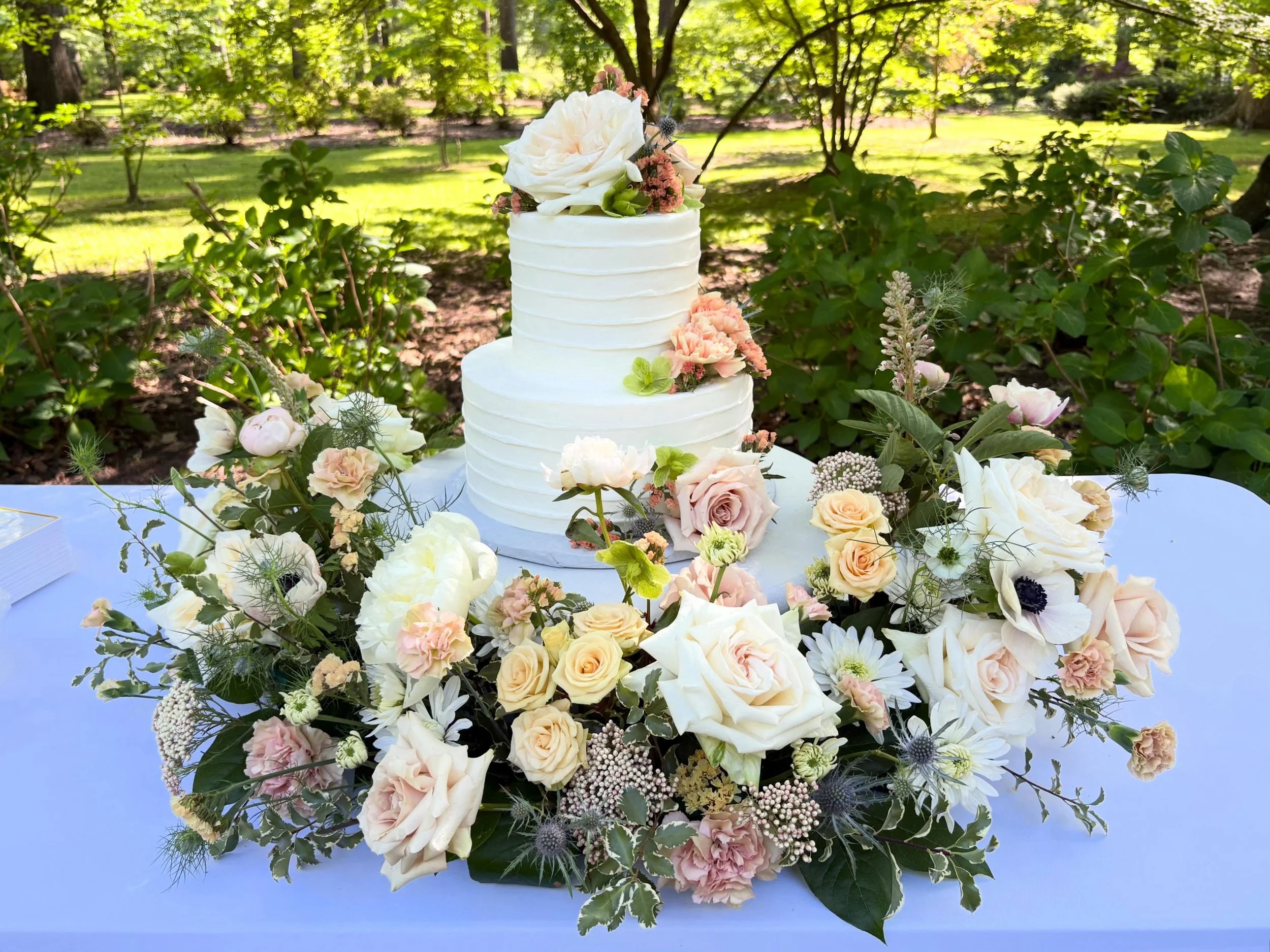 Cake in the garden - an intimate reception post ceremony calls for special details