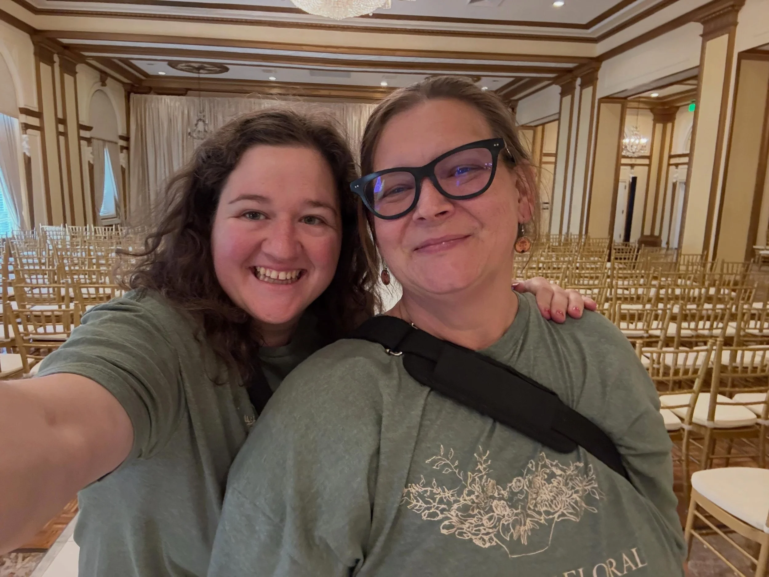 Today was a Memphis fairytale! Reel incoming - for now, here&rsquo;s mine and @mortonmama &lsquo;s obligatory post set up selfie