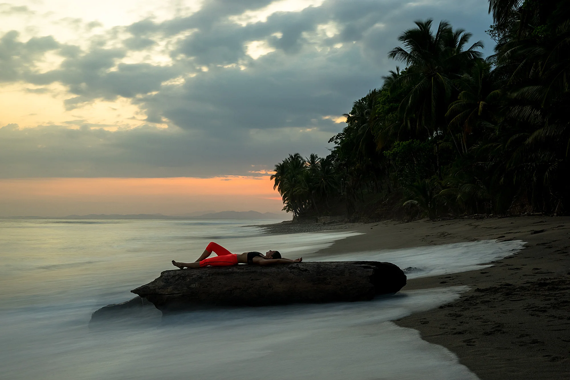 10_BG_Breathe_2016_Lina_ForecastShoreline_EqualizerBlack_RockSpeedBlur.jpg