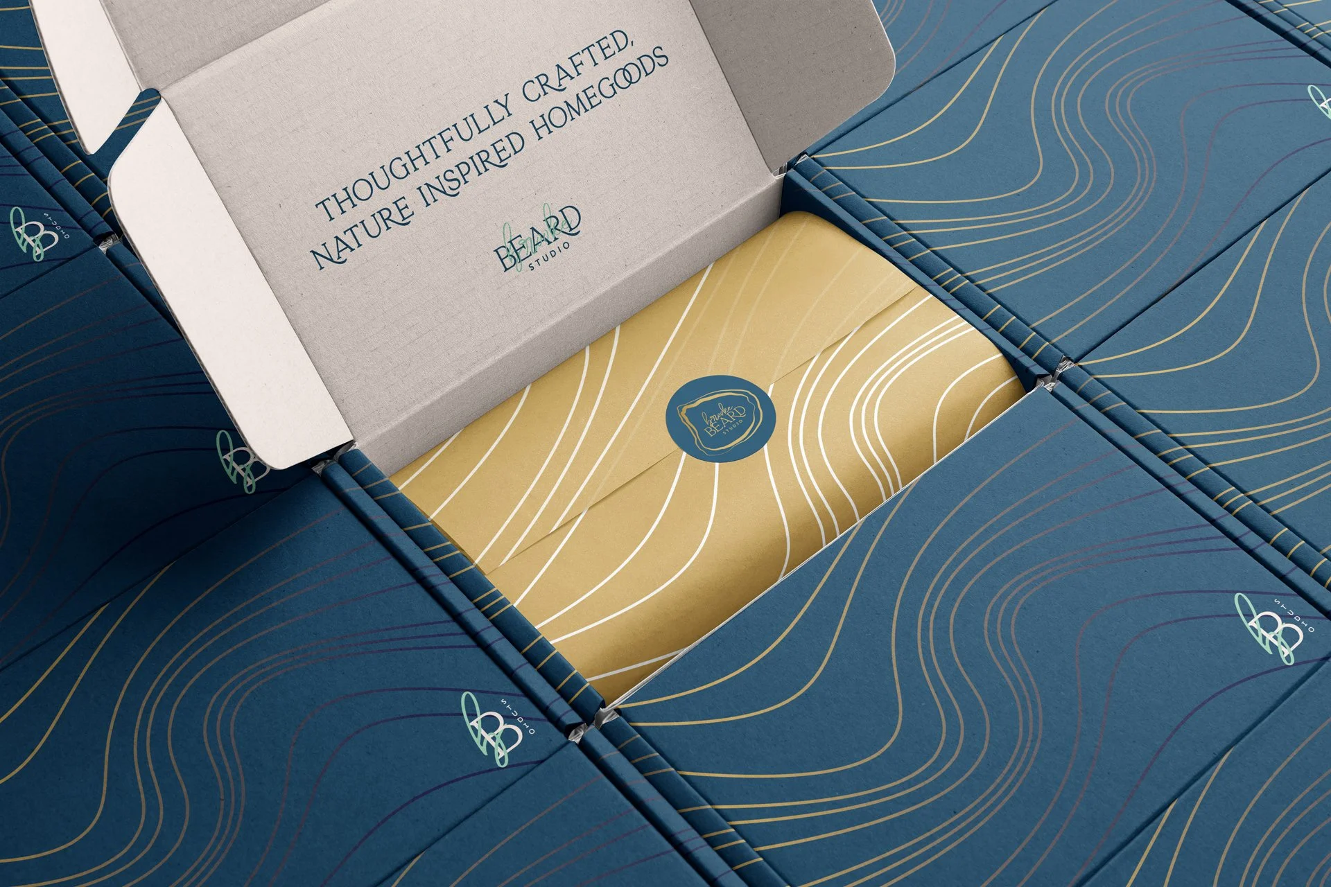 Noissue-Mailign-Box-Mockup(v.jpg
