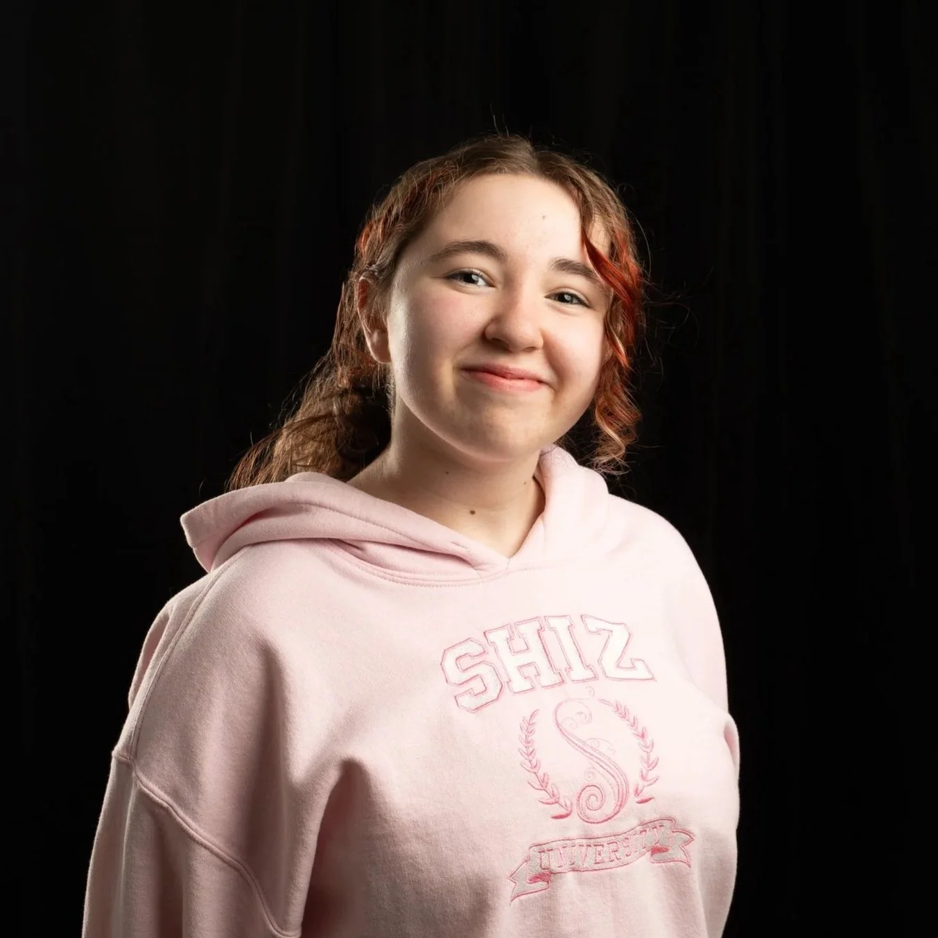 ROXY OLSZEWSKI (SHE/HER)