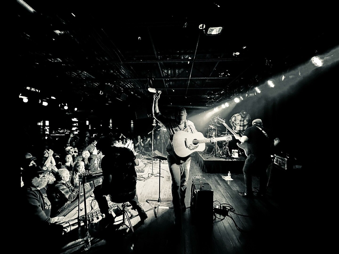 🎶 &ldquo;&hellip;The Road goes on forever and the party never ends&hellip;&rdquo; 🎶

2/1 - Richmond, VA (@thebroadberry) 
2/2 - Saxapahaw, NC (@hawriverballroom)
2/3 - Charlotte, NC (@neighborhoodtheatre) 

📸 @shanaleighphoto
