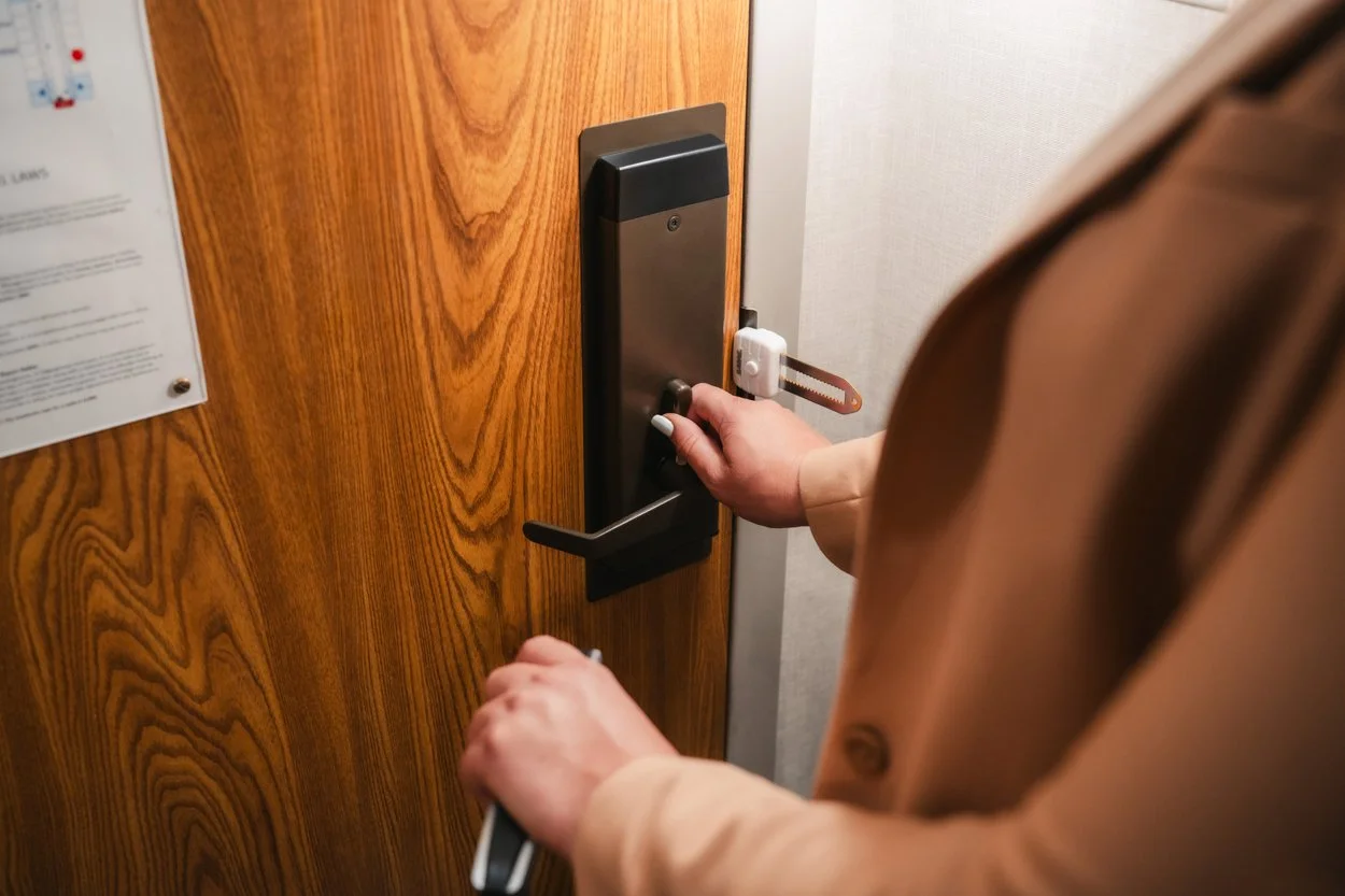 SABRE.Aug25.DoorLockPickupsSamples.31.jpg