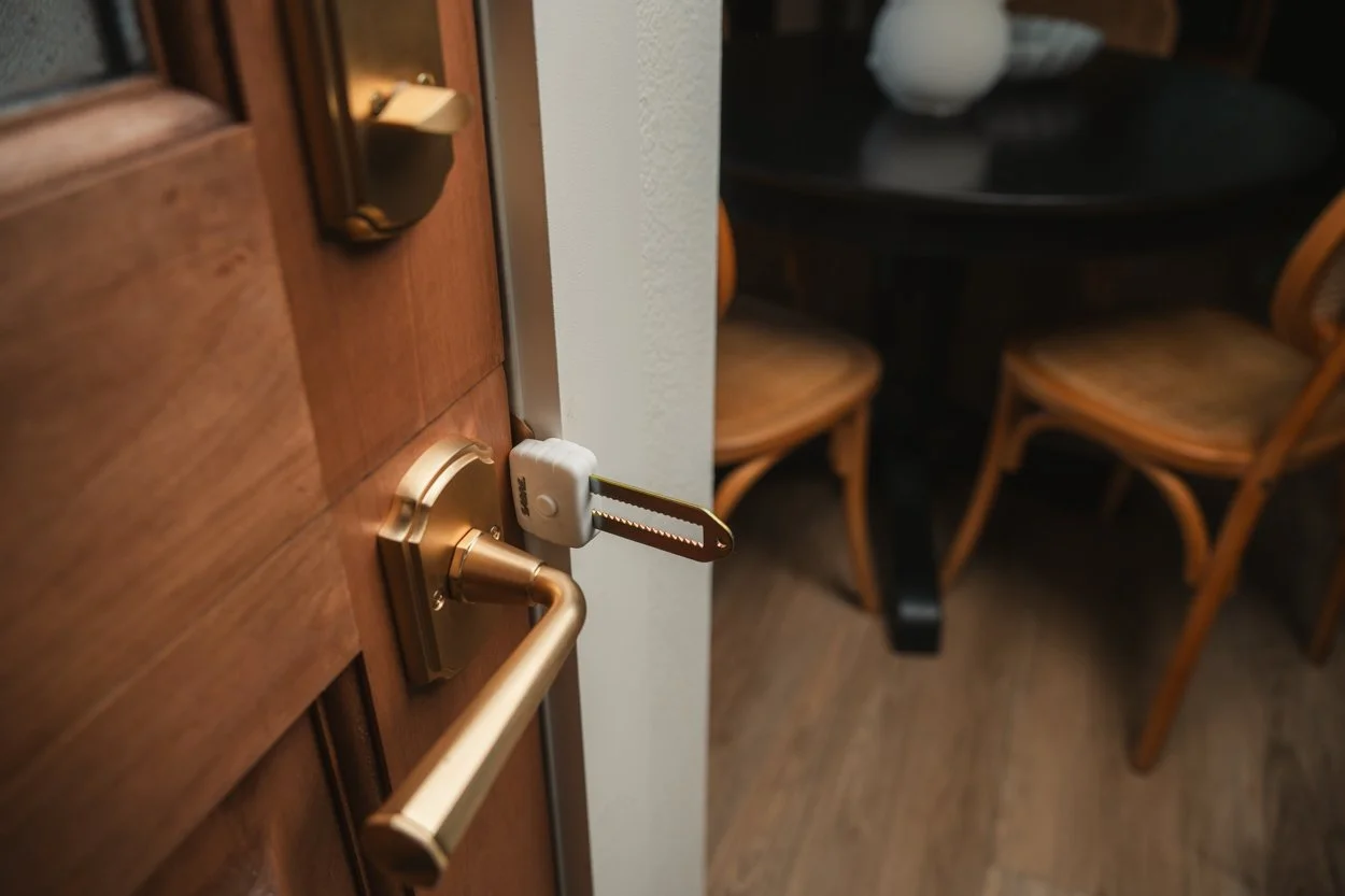 SABRE.Aug25.DoorLockPickupsSamples.59.jpg