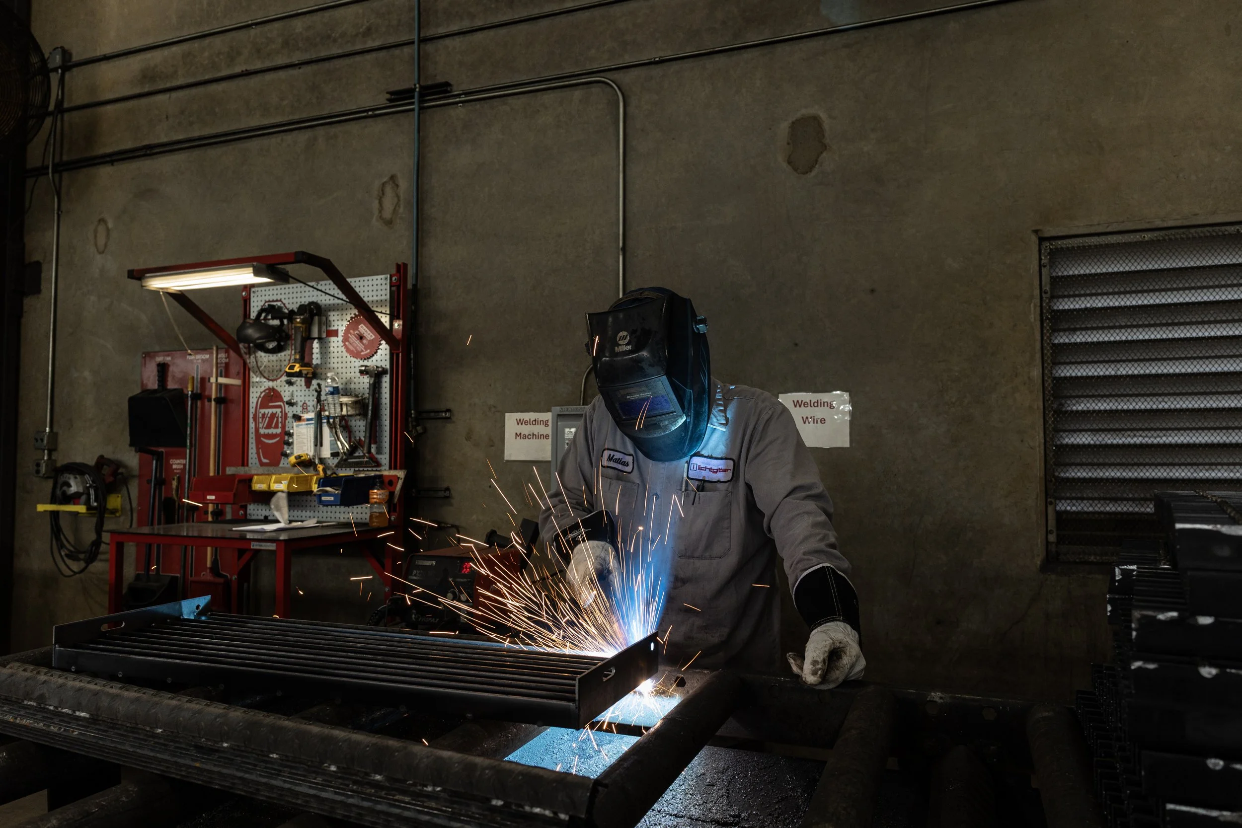 inustrialindustry080.jpg