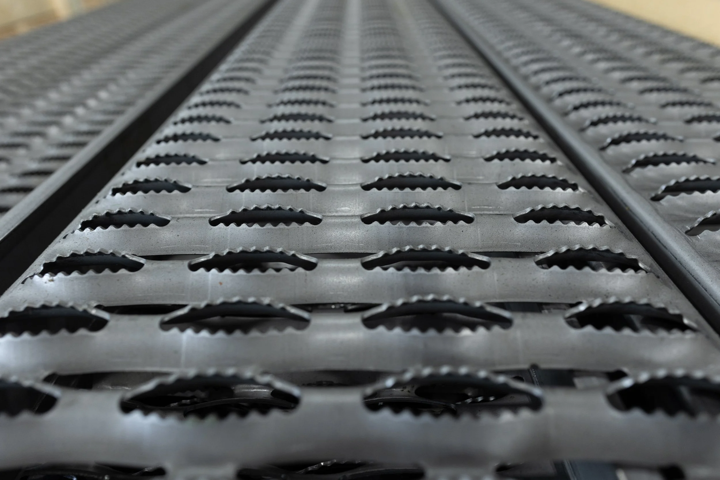 inustrialindustry084.jpg