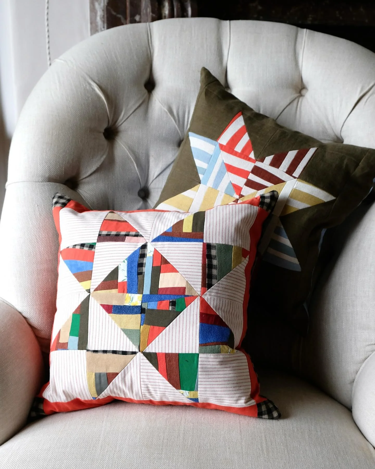 ❤️ December workshop coming up ❤️

Sunday 14th December 
Held in London @gatherandstitchlondon along with Layla herself 

New workshop launching, just in time for Christmas!
We will be making a beautiful star motif cushion cover, using both free form