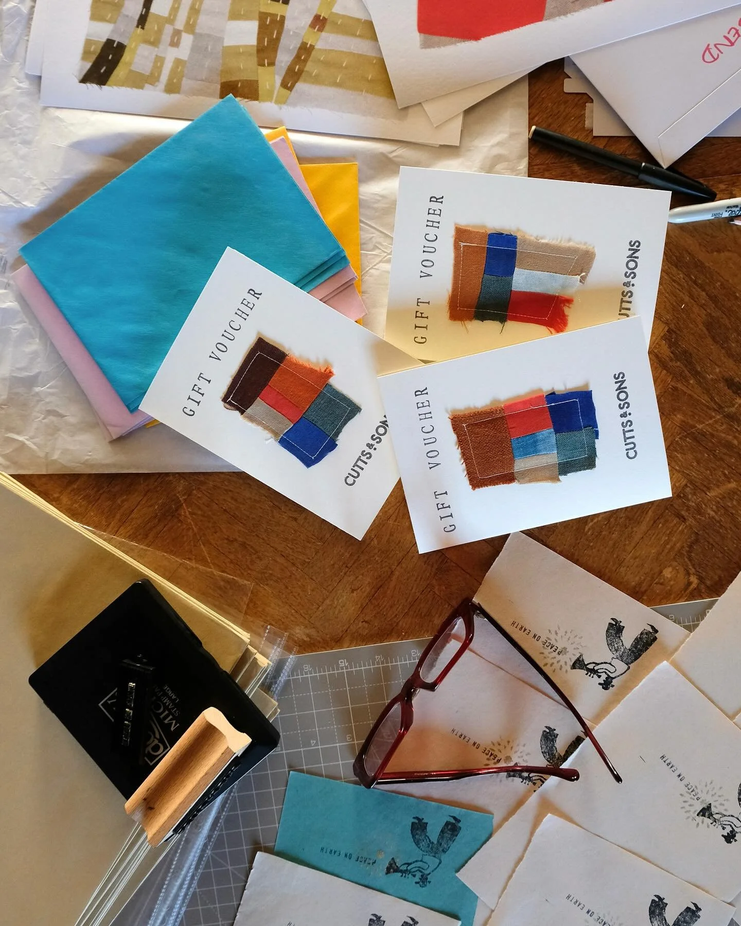 A printing failure for workshop gift cards meant I ended up making some little sweet cards to send out. I probably should have just done this to begin with, but now, if you buy a workshop for someone for Christmas, you can give them a nice homemade c