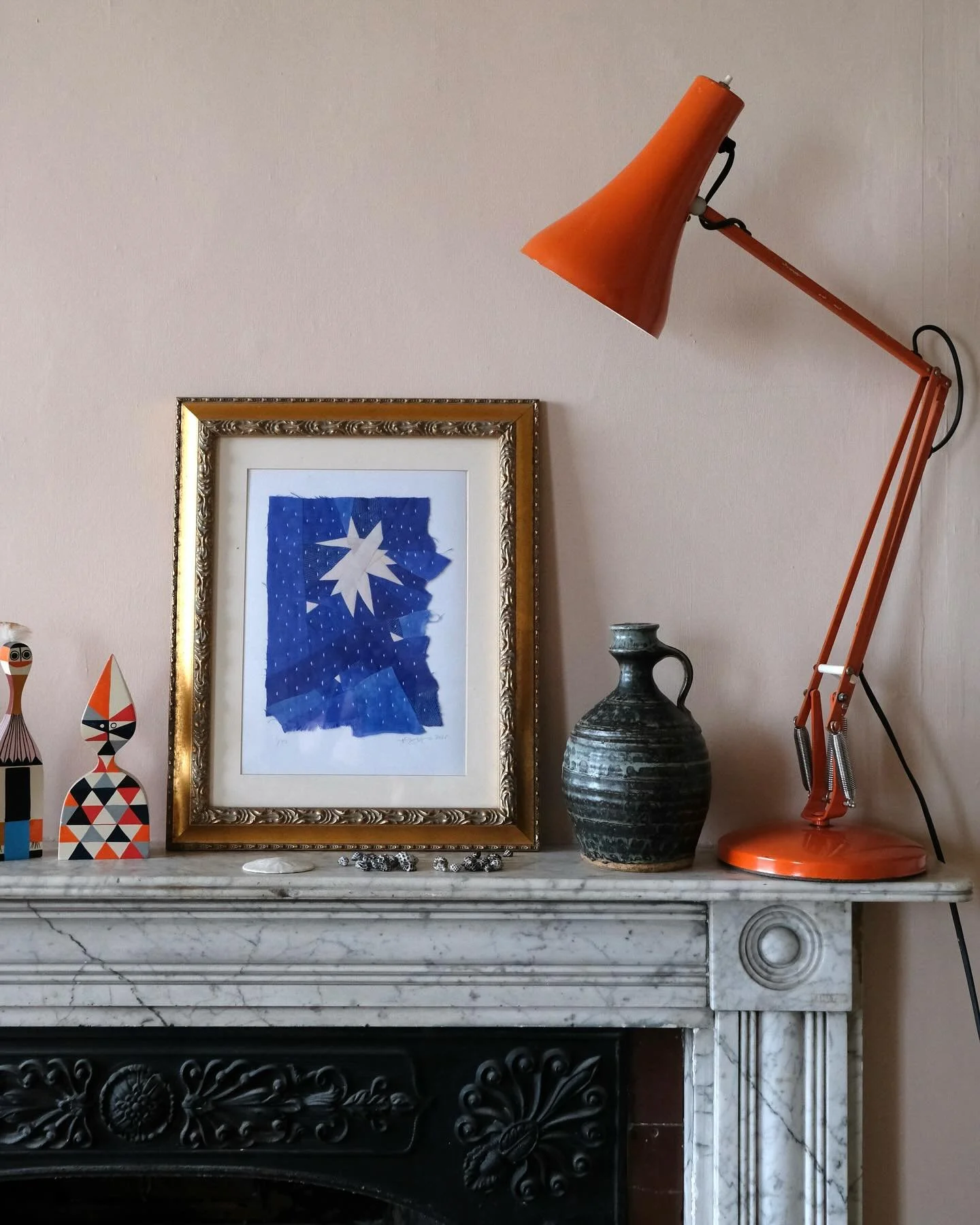 ❤️ Last day for print orders is tomorrow ❤️
I have a few bits and bobs left on my website to arrive  before Christmas (outside UK not guaranteed) 

I have:
- prints
- a couple of Trimmings &amp; Offcuts pieces
- stretched pieces 
- London Feb 8th wor