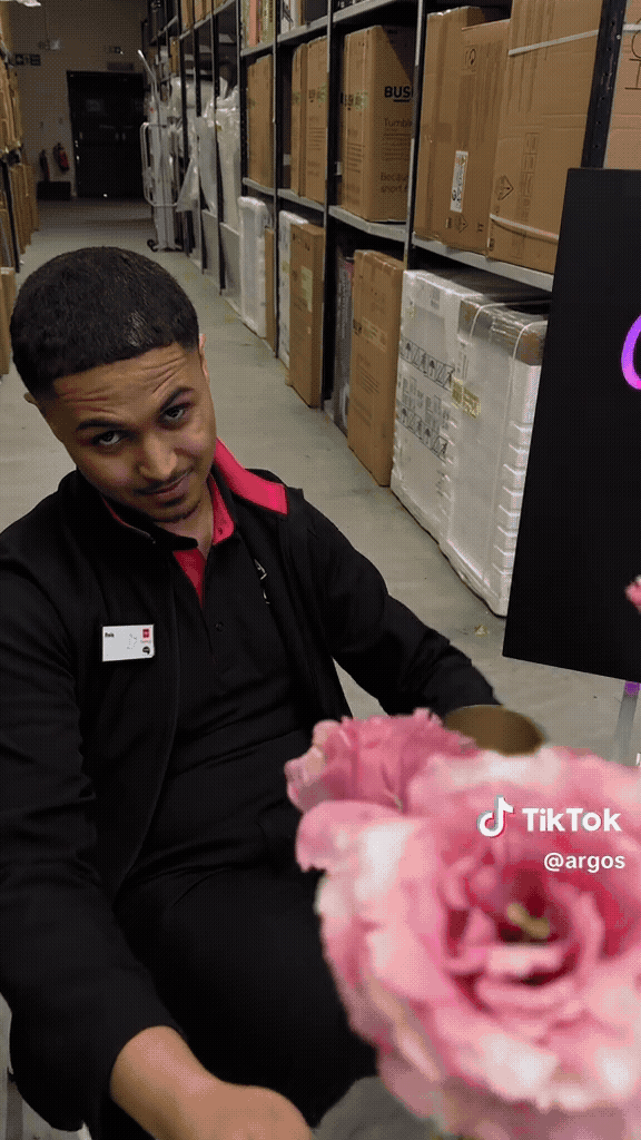 v24044gl0000cvnuqdnog65l23velku0 2 (2).gif