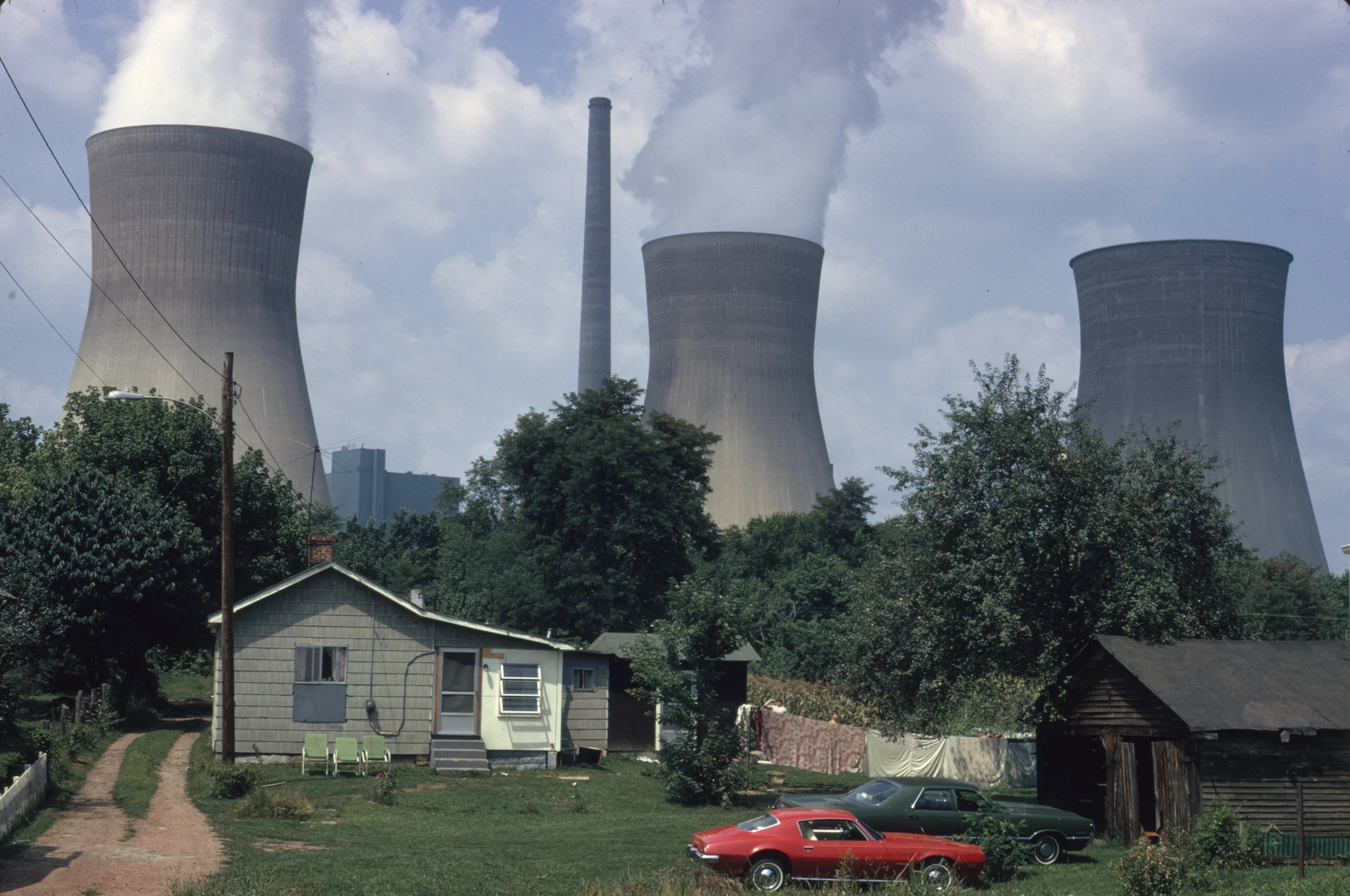 PowerPlantPocaWV1973NatlArchive.jpg