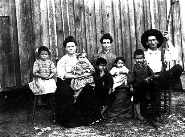 FraserFamily1908SandersonFLArchives.jpg